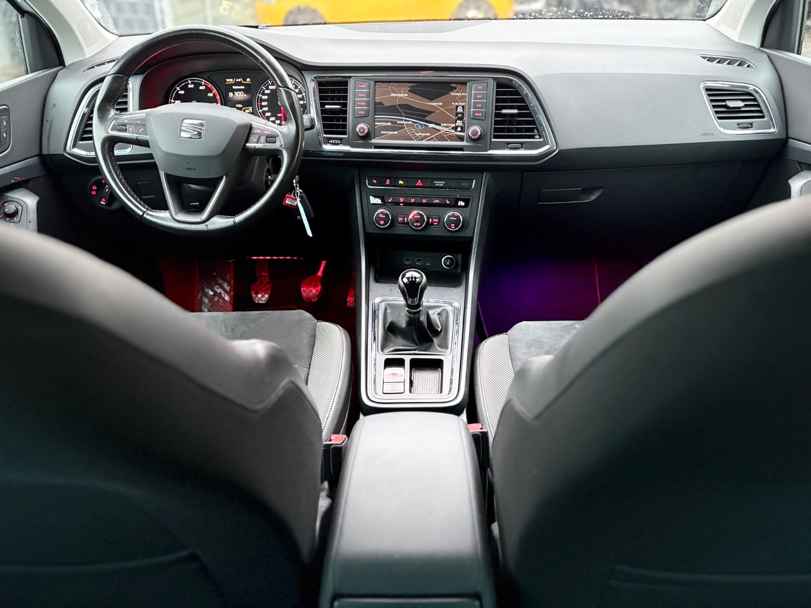 Fahrzeugabbildung SEAT ATECA STYLE *LED*NAVI*KAMERA*SITZHEIZUNG*