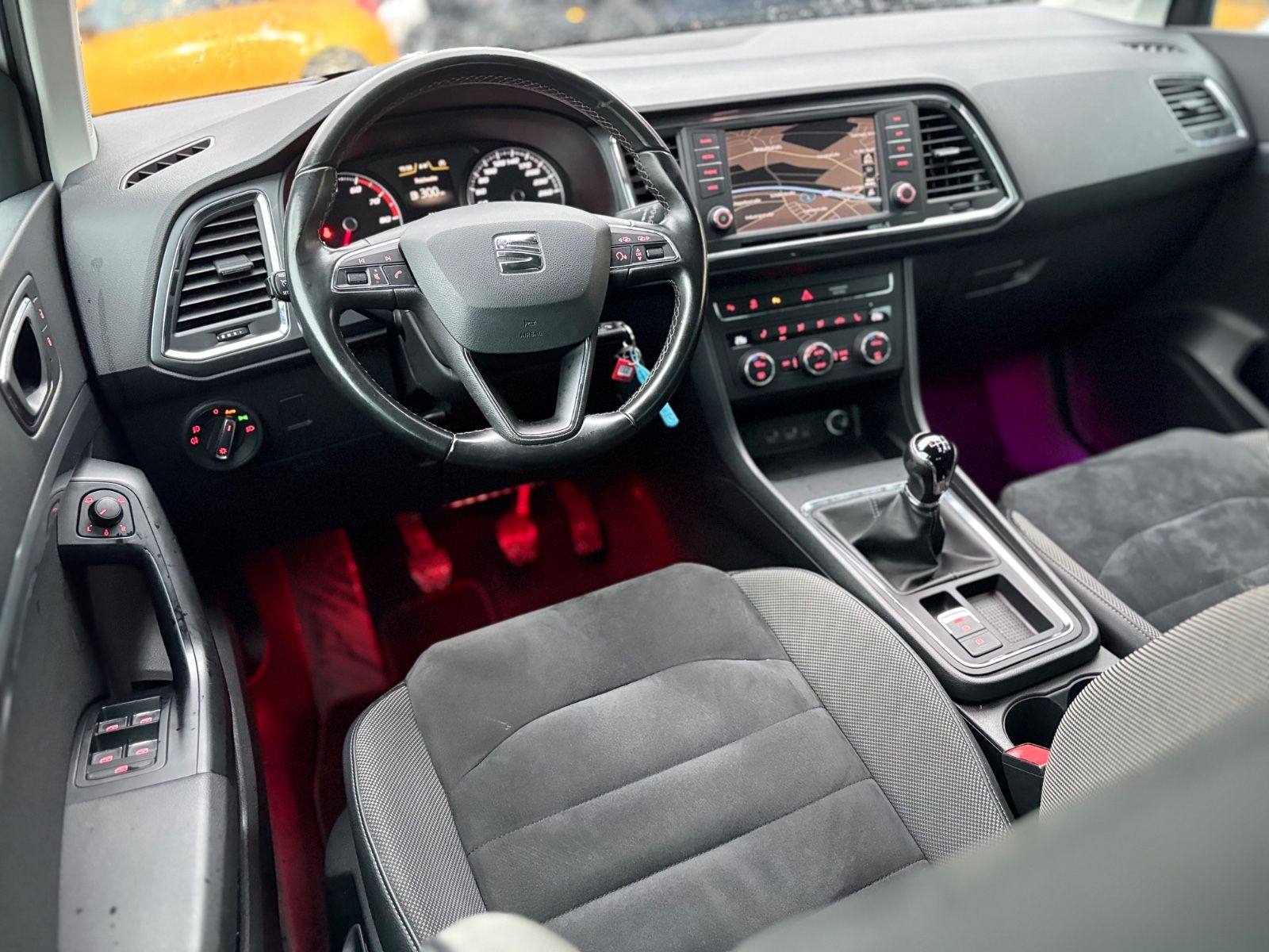 Fahrzeugabbildung SEAT ATECA STYLE *LED*NAVI*KAMERA*SITZHEIZUNG*