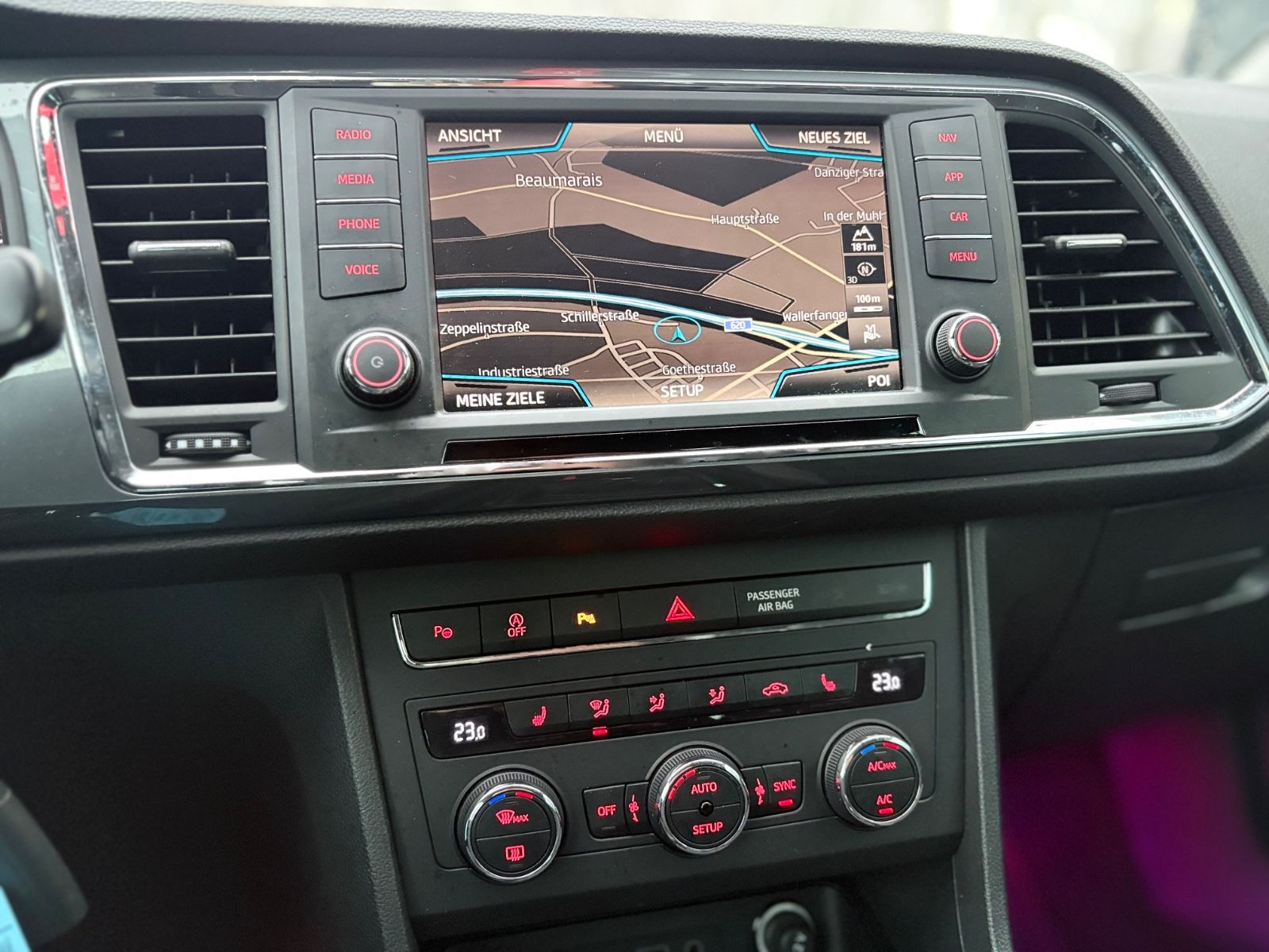 Fahrzeugabbildung SEAT ATECA STYLE *LED*NAVI*KAMERA*SITZHEIZUNG*