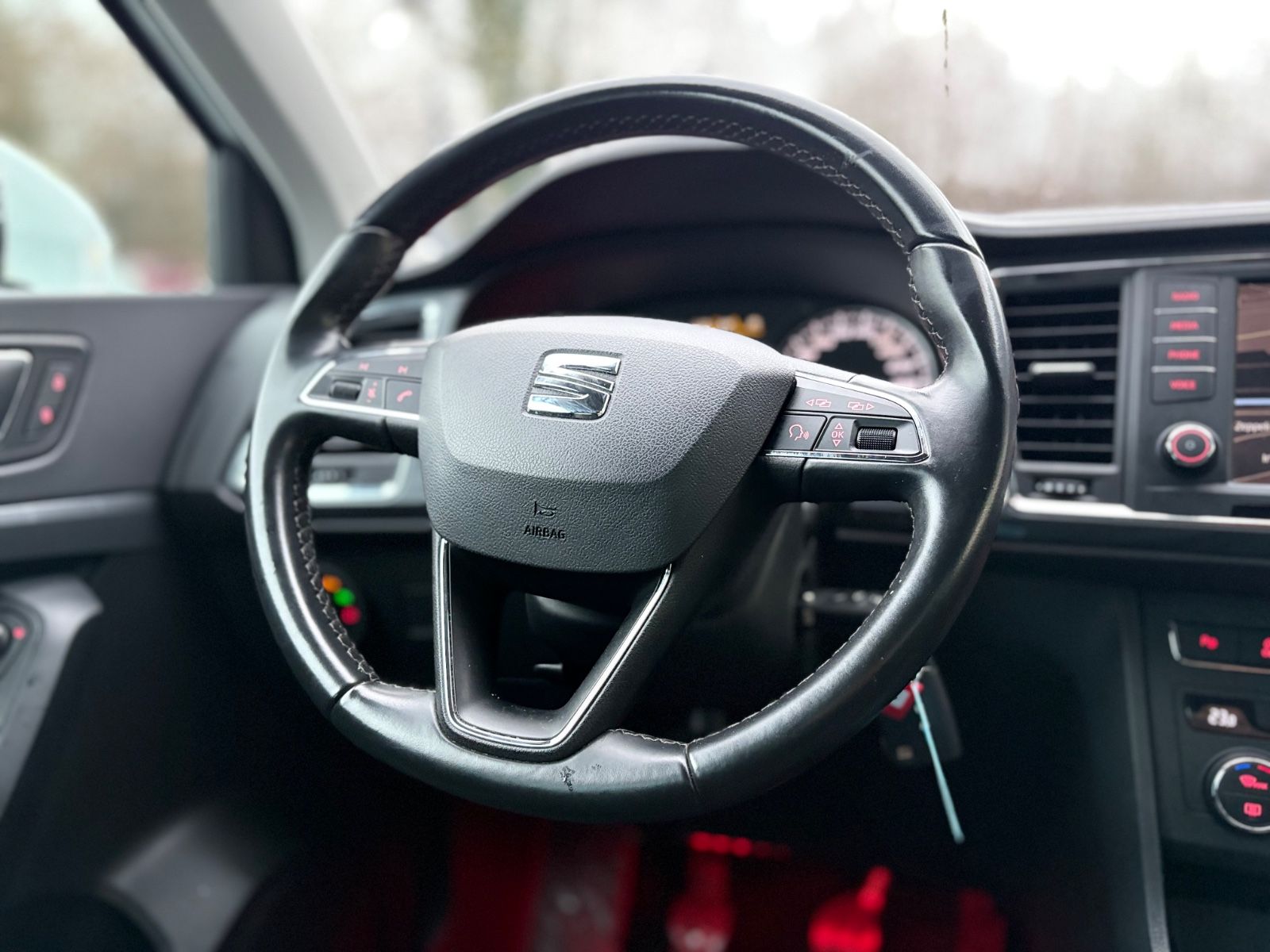 Fahrzeugabbildung SEAT ATECA STYLE *LED*NAVI*KAMERA*SITZHEIZUNG*