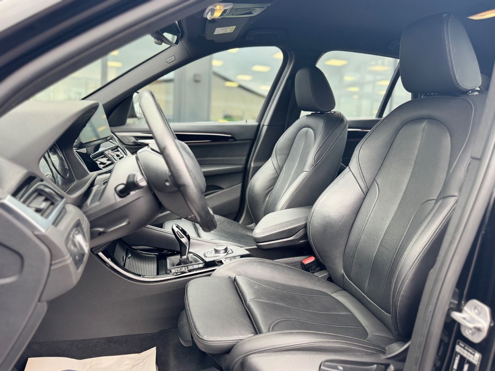 Fahrzeugabbildung BMW X1 xDrive 25 i XLINE*FACELIFT*1.HD*LED*LEDER*AUT