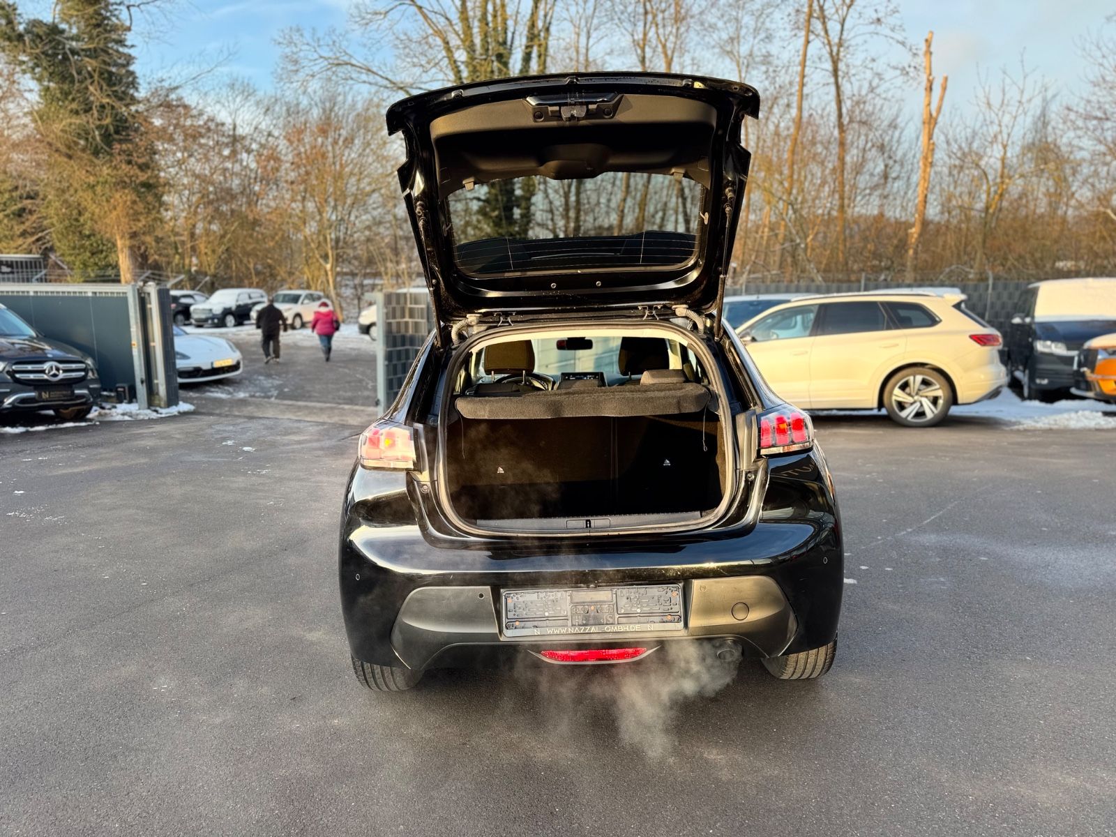 Fahrzeugabbildung Peugeot 208 STYLE PAKET*AUTOMATIK*LED*NAVI*R-KAMERA*