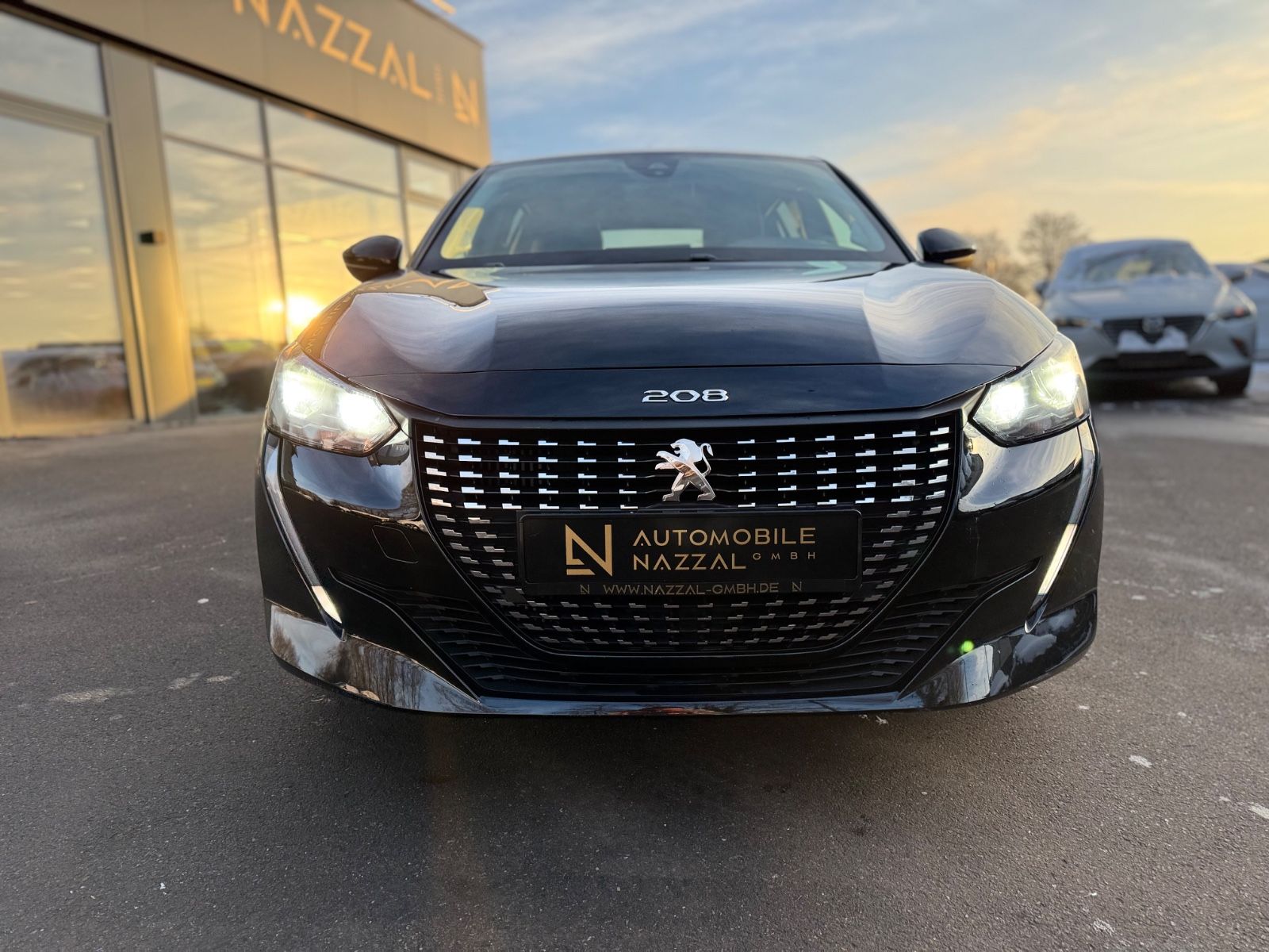 Fahrzeugabbildung Peugeot 208 STYLE PAKET*AUTOMATIK*LED*NAVI*R-KAMERA*