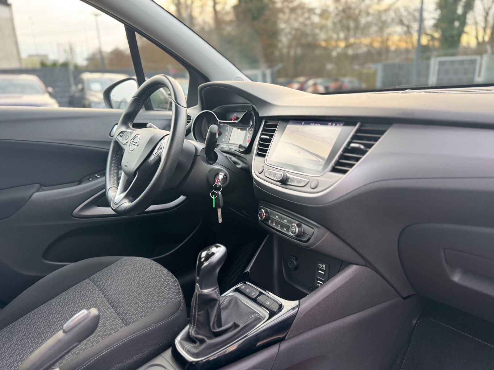 Fahrzeugabbildung Opel CROSSLAND X*NAVI*PDC*KLIMA*APPLE CARPLAY*EURO 6*