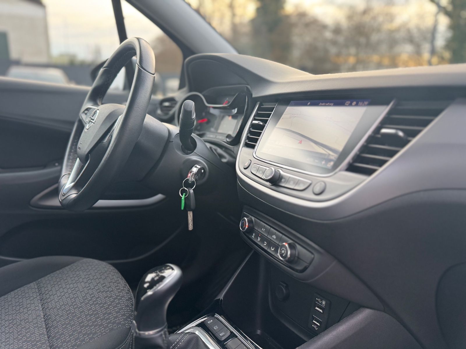 Fahrzeugabbildung Opel CROSSLAND X*NAVI*PDC*KLIMA*APPLE CARPLAY*EURO 6*