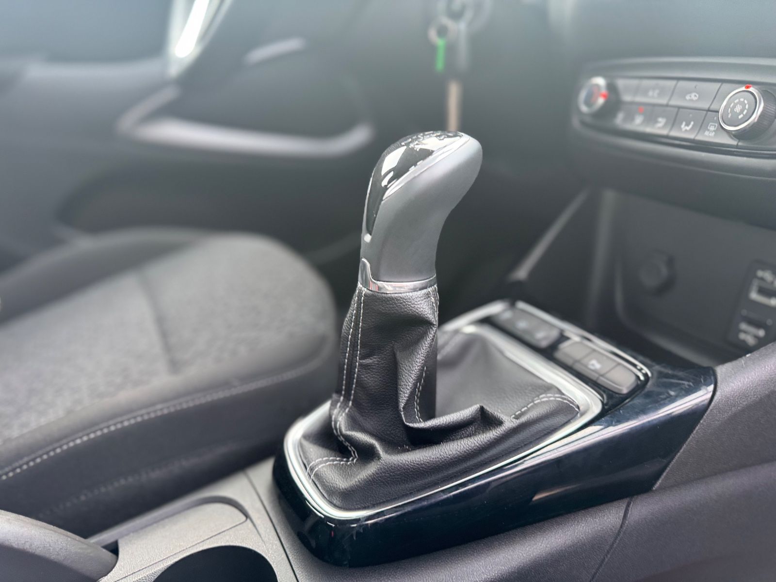 Fahrzeugabbildung Opel CROSSLAND X*NAVI*PDC*KLIMA*APPLE CARPLAY*EURO 6*