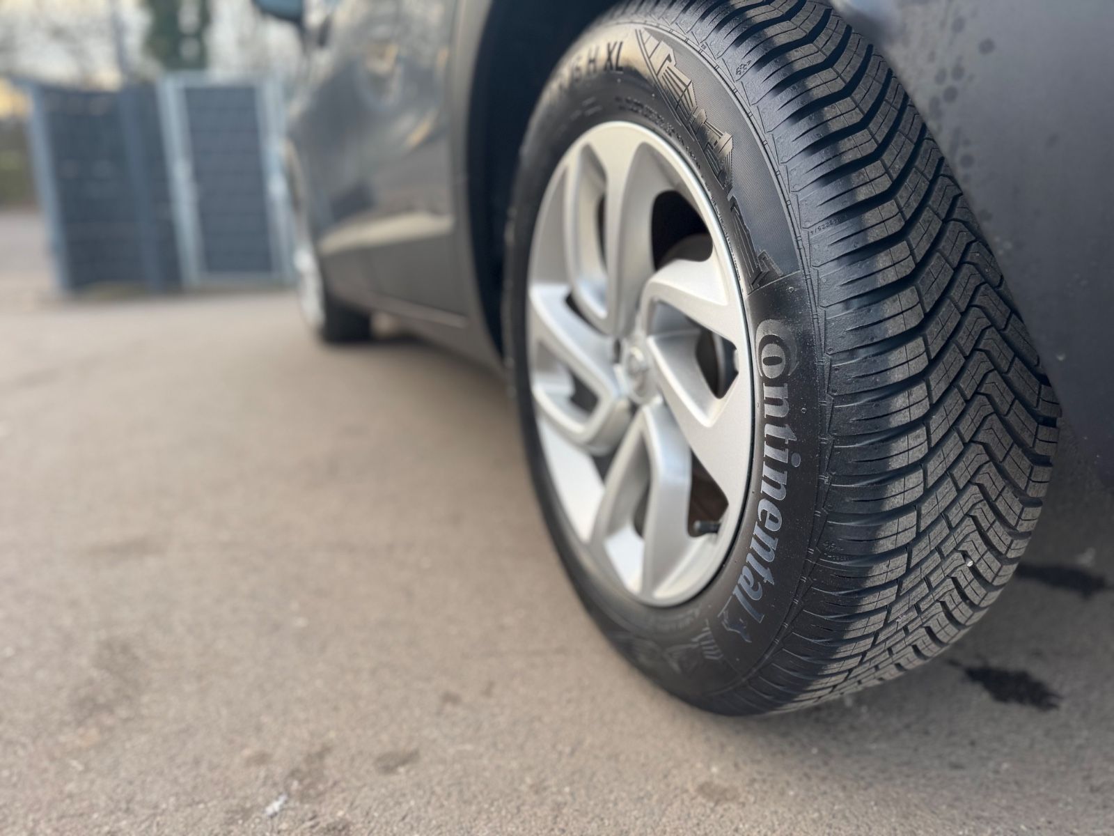 Fahrzeugabbildung Opel CROSSLAND X*NAVI*PDC*KLIMA*APPLE CARPLAY*EURO 6*