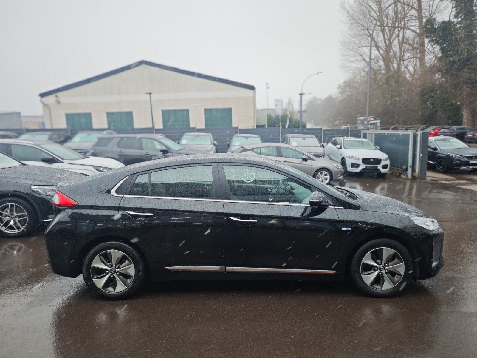 Fahrzeugabbildung Hyundai IONIQ PREMIUM ELEKTRO*LED*WINTER PACK*1.HD*TOP