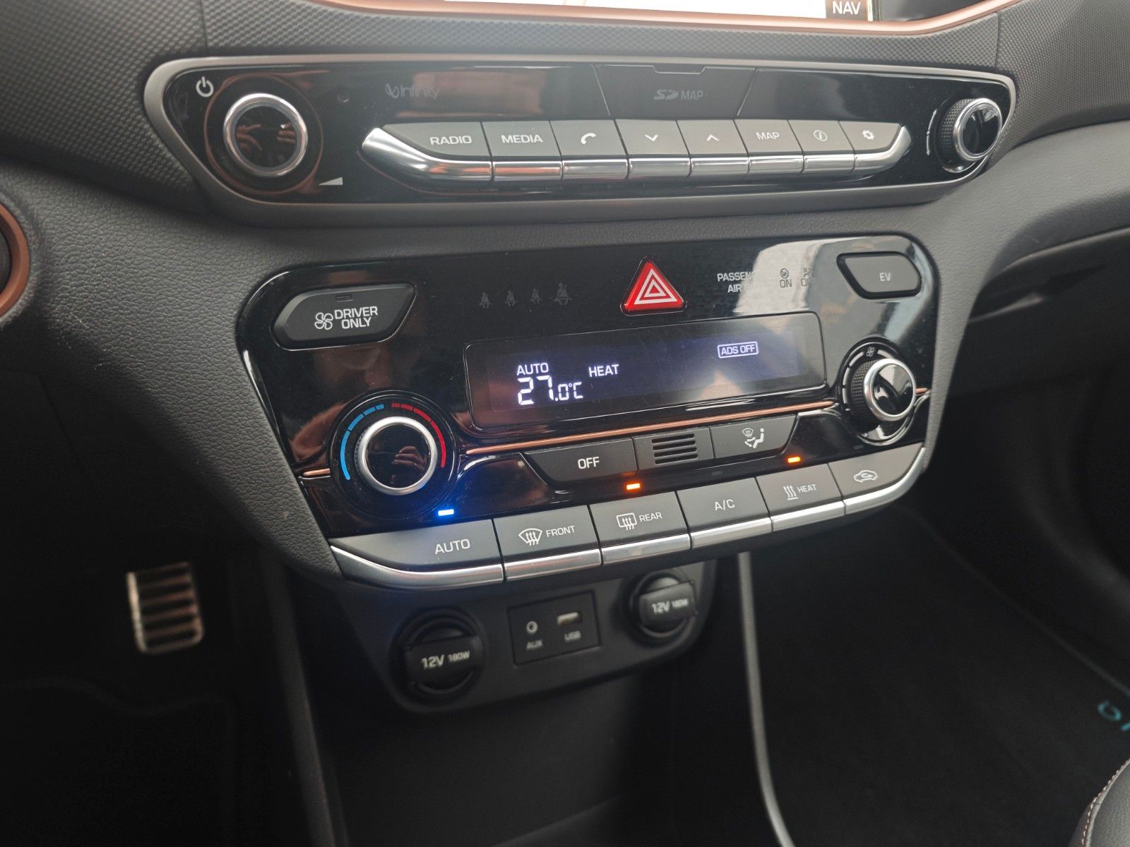 Fahrzeugabbildung Hyundai IONIQ PREMIUM ELEKTRO*LED*WINTER PACK*1.HD*TOP