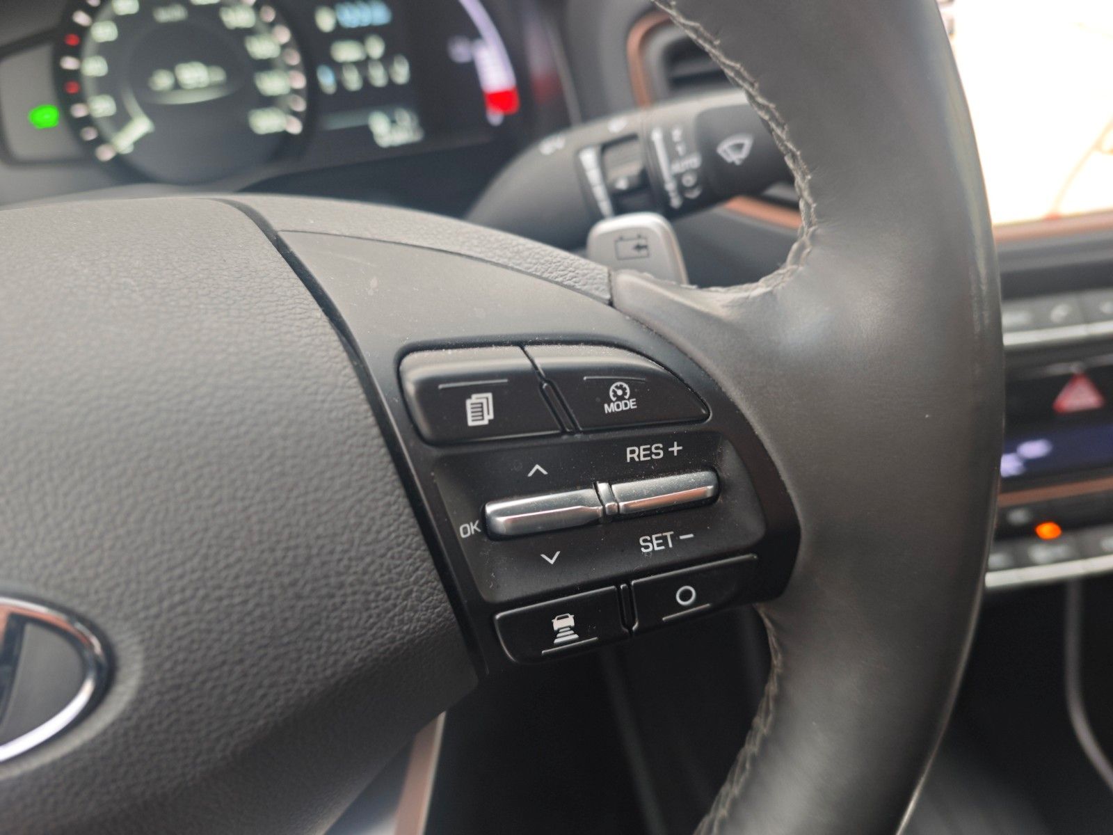 Fahrzeugabbildung Hyundai IONIQ PREMIUM ELEKTRO*LED*WINTER PACK*1.HD*TOP