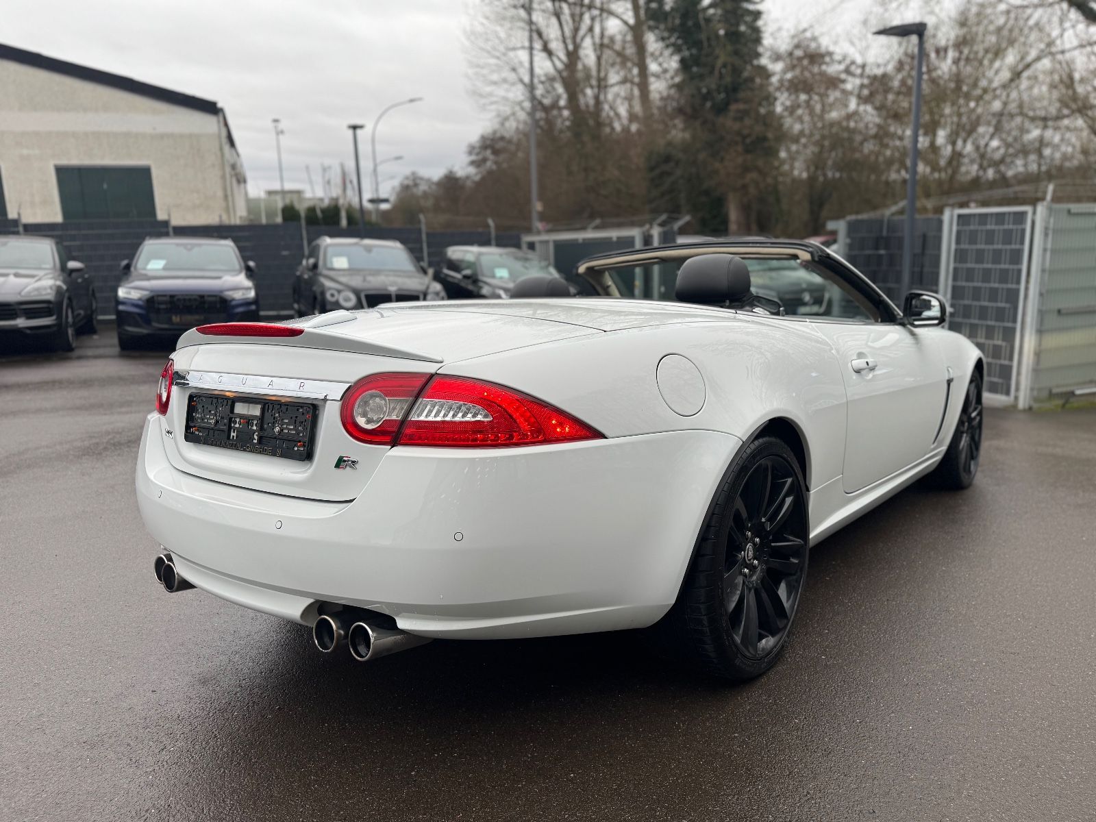Fahrzeugabbildung Jaguar XKR CABRIO 5.0 V8 KOMPRESSOR *B&W*LEDER*NAVI*