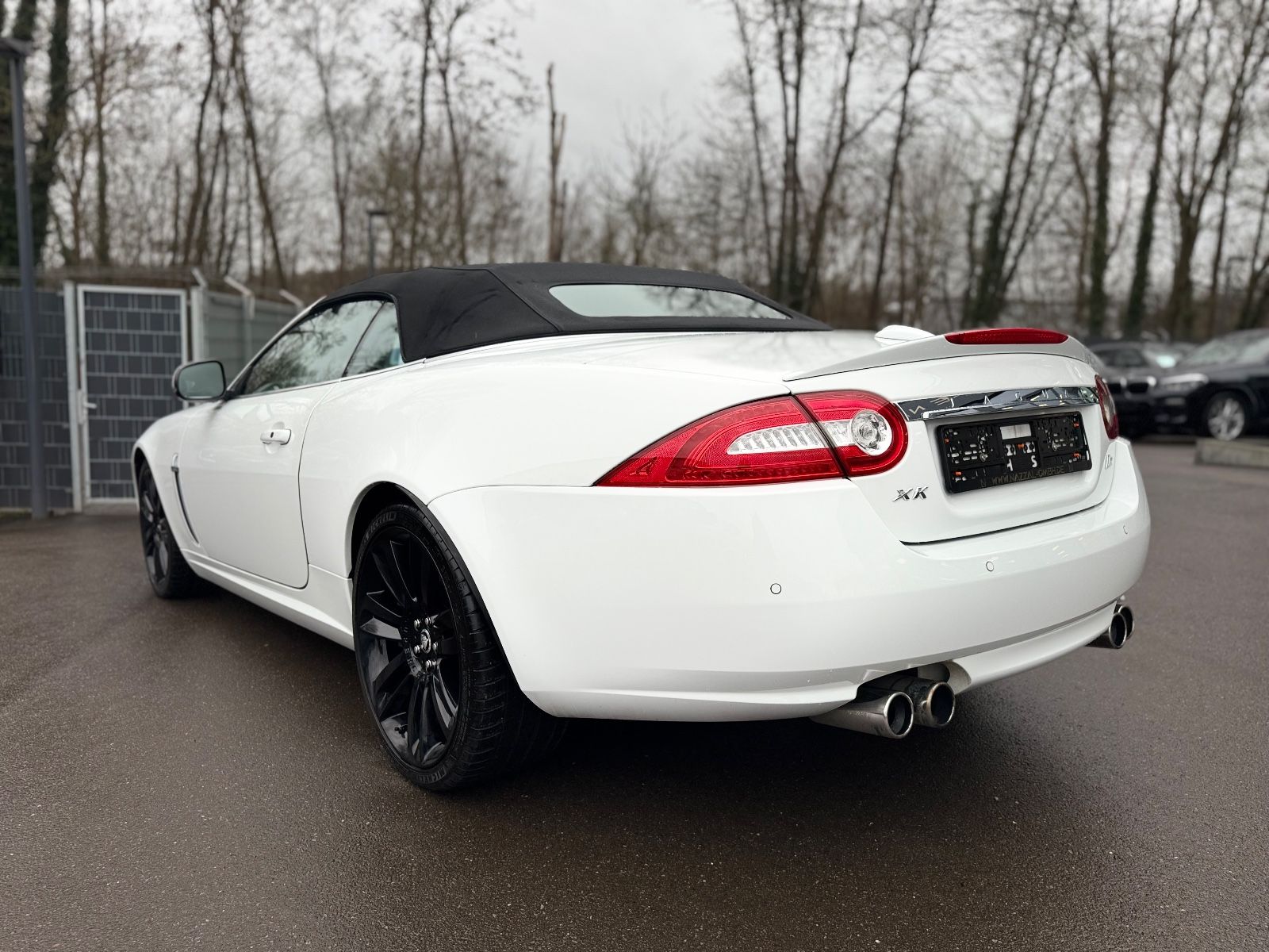 Fahrzeugabbildung Jaguar XKR CABRIO 5.0 V8 KOMPRESSOR *B&W*LEDER*NAVI*