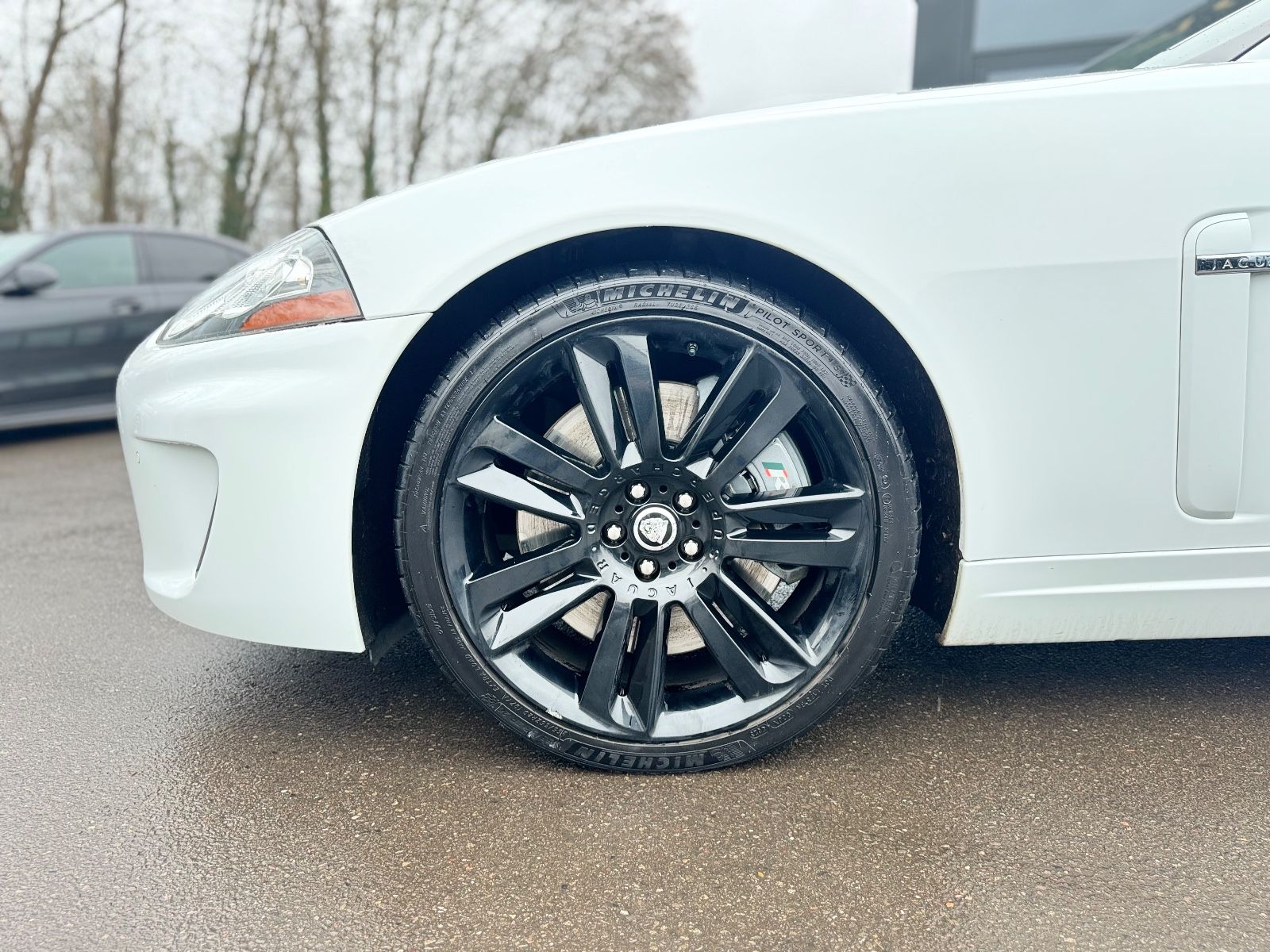 Fahrzeugabbildung Jaguar XKR CABRIO 5.0 V8 KOMPRESSOR *B&W*LEDER*NAVI*