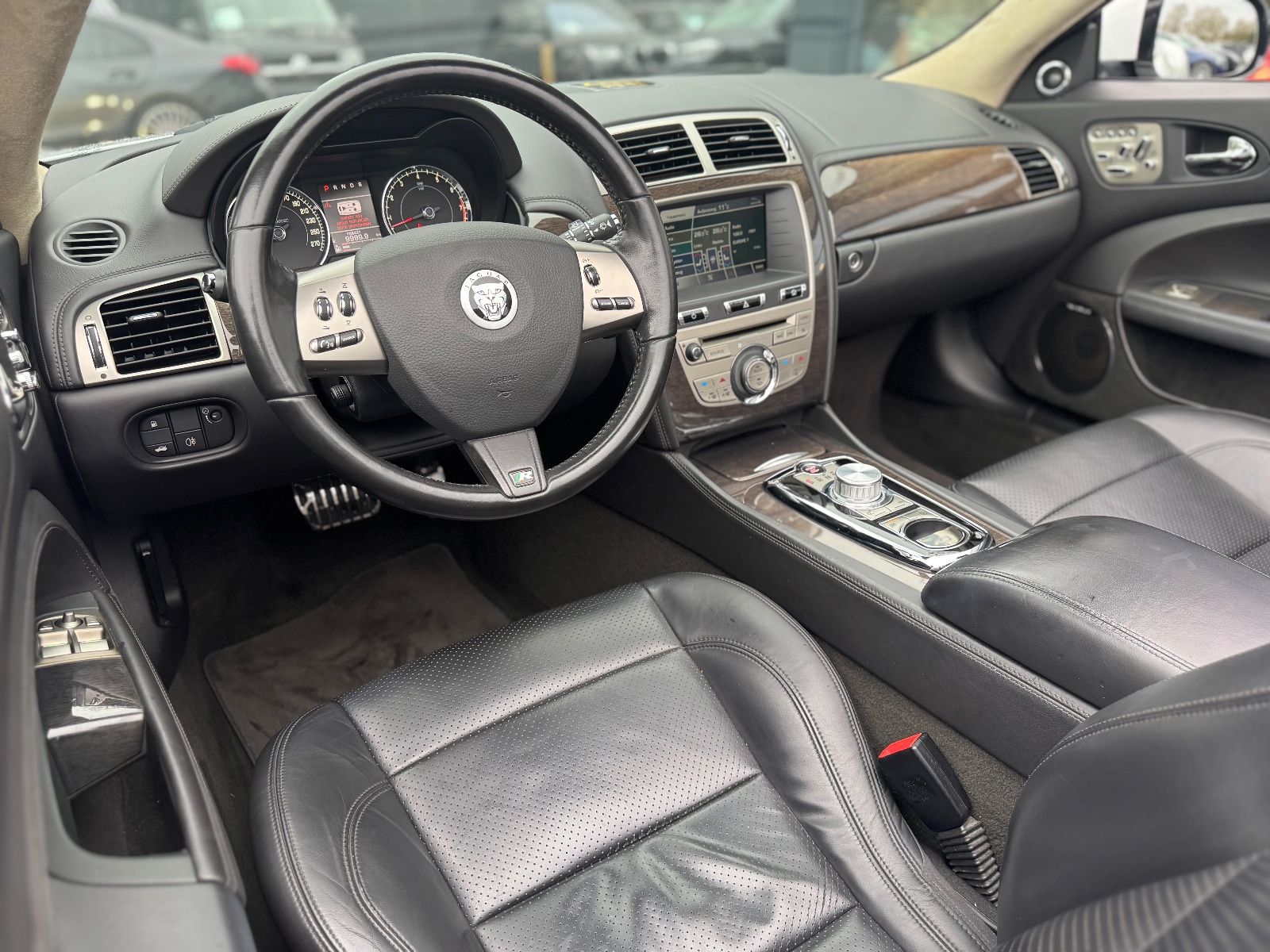 Fahrzeugabbildung Jaguar XKR CABRIO 5.0 V8 KOMPRESSOR *B&W*LEDER*NAVI*