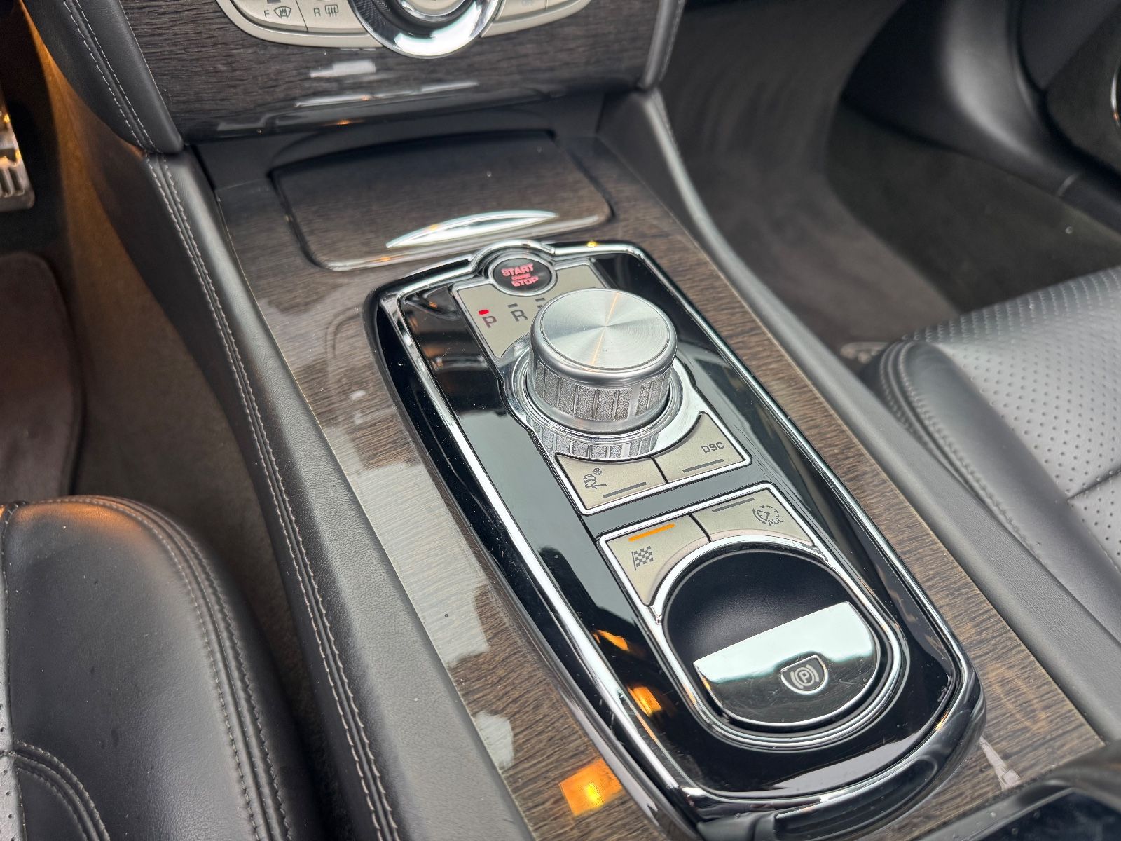 Fahrzeugabbildung Jaguar XKR CABRIO 5.0 V8 KOMPRESSOR *B&W*LEDER*NAVI*