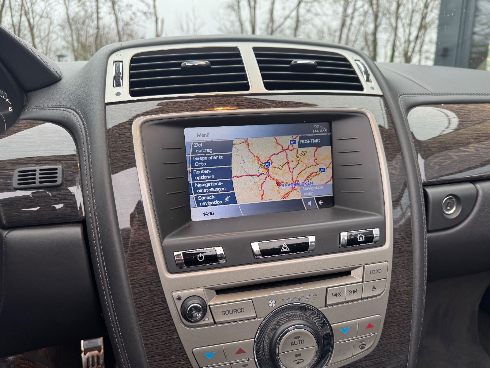 Fahrzeugabbildung Jaguar XKR CABRIO 5.0 V8 KOMPRESSOR *B&W*LEDER*NAVI*