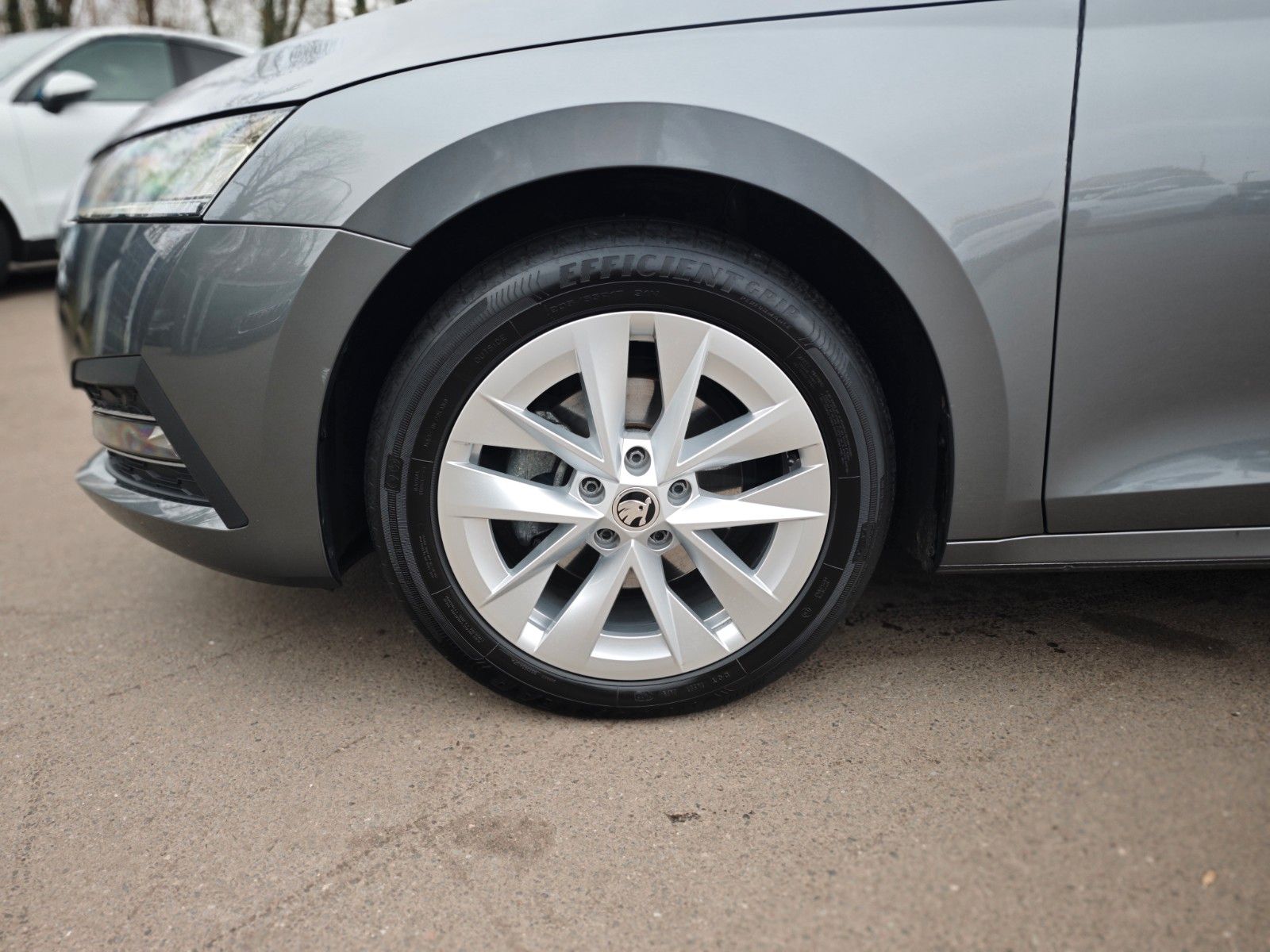 Fahrzeugabbildung SKODA OCTAVIA*APPLE CAR*NAVI*SHZ*VOLL LED*VIRTUAL*