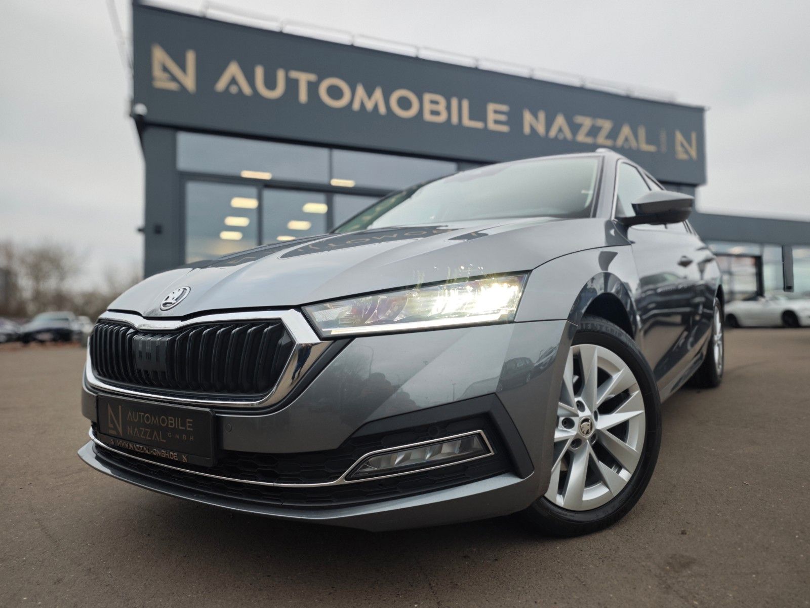 Fahrzeugabbildung SKODA OCTAVIA*APPLE CAR*NAVI*SHZ*VOLL LED*VIRTUAL*