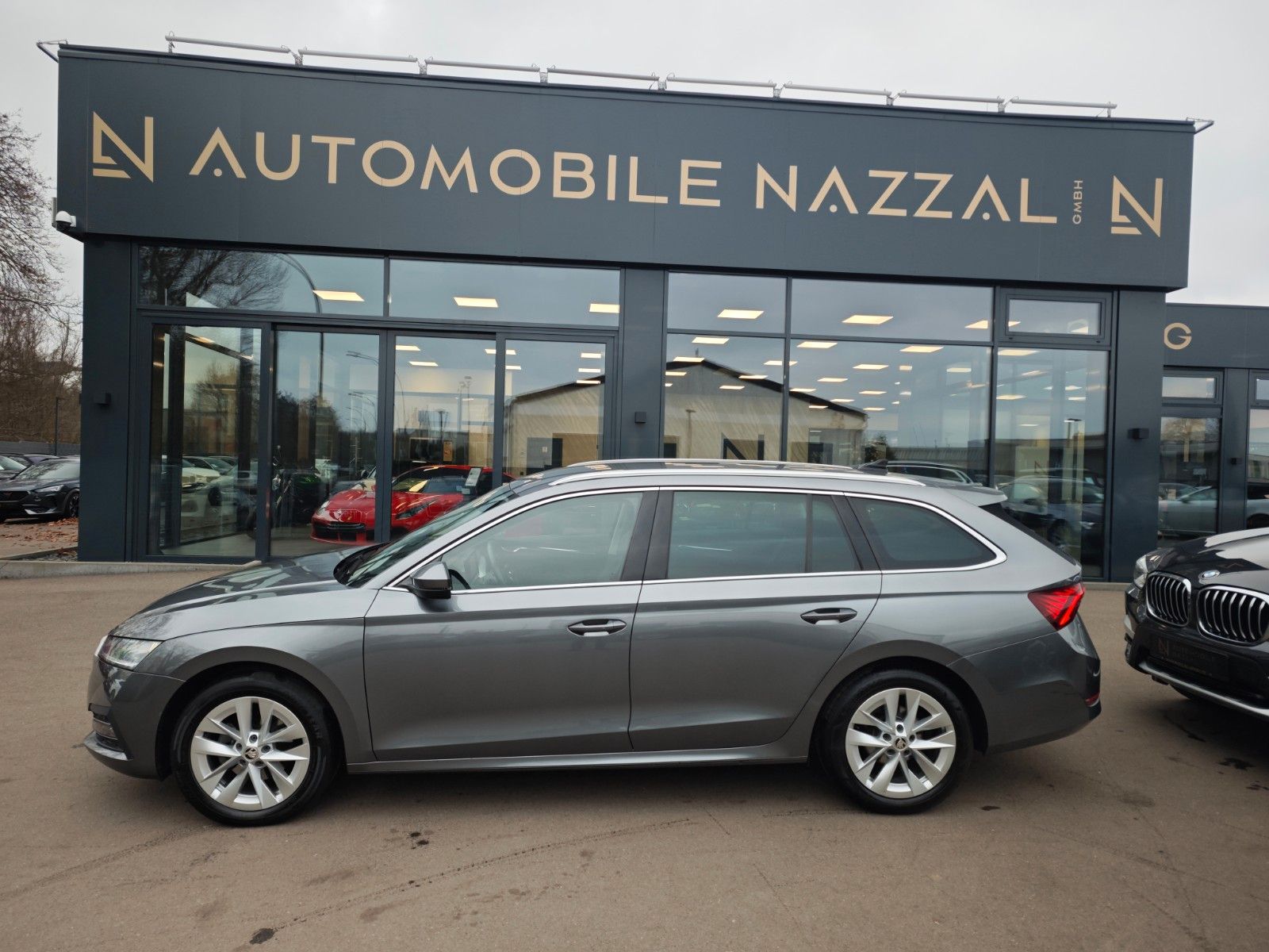 Fahrzeugabbildung SKODA OCTAVIA*APPLE CAR*NAVI*SHZ*VOLL LED*VIRTUAL*