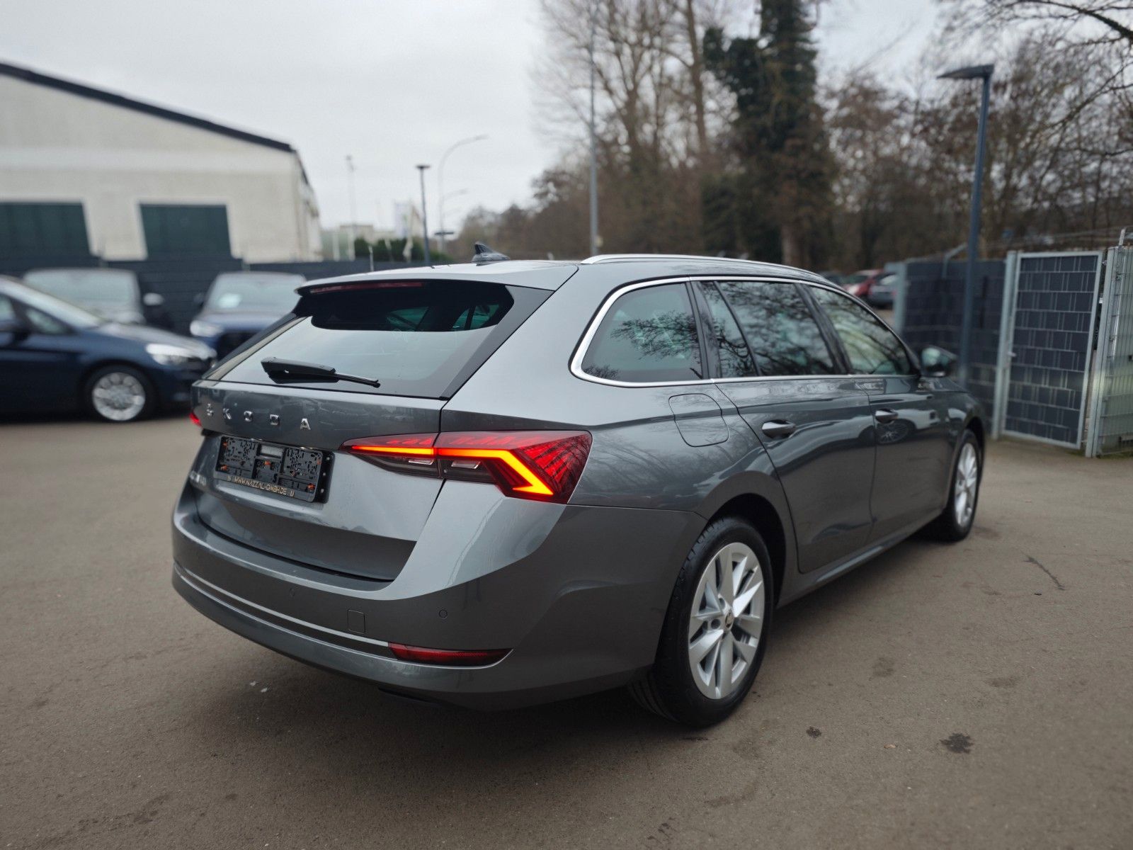 Fahrzeugabbildung SKODA OCTAVIA*APPLE CAR*NAVI*SHZ*VOLL LED*VIRTUAL*