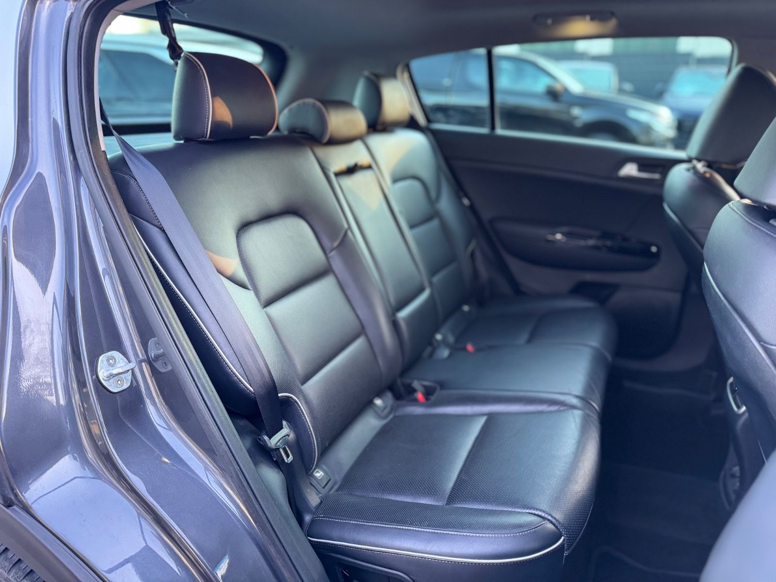 Fahrzeugabbildung Kia SPORTAGE STYLE PAKET*AUT*PANO*LEDER*KAMERA*2.HD*