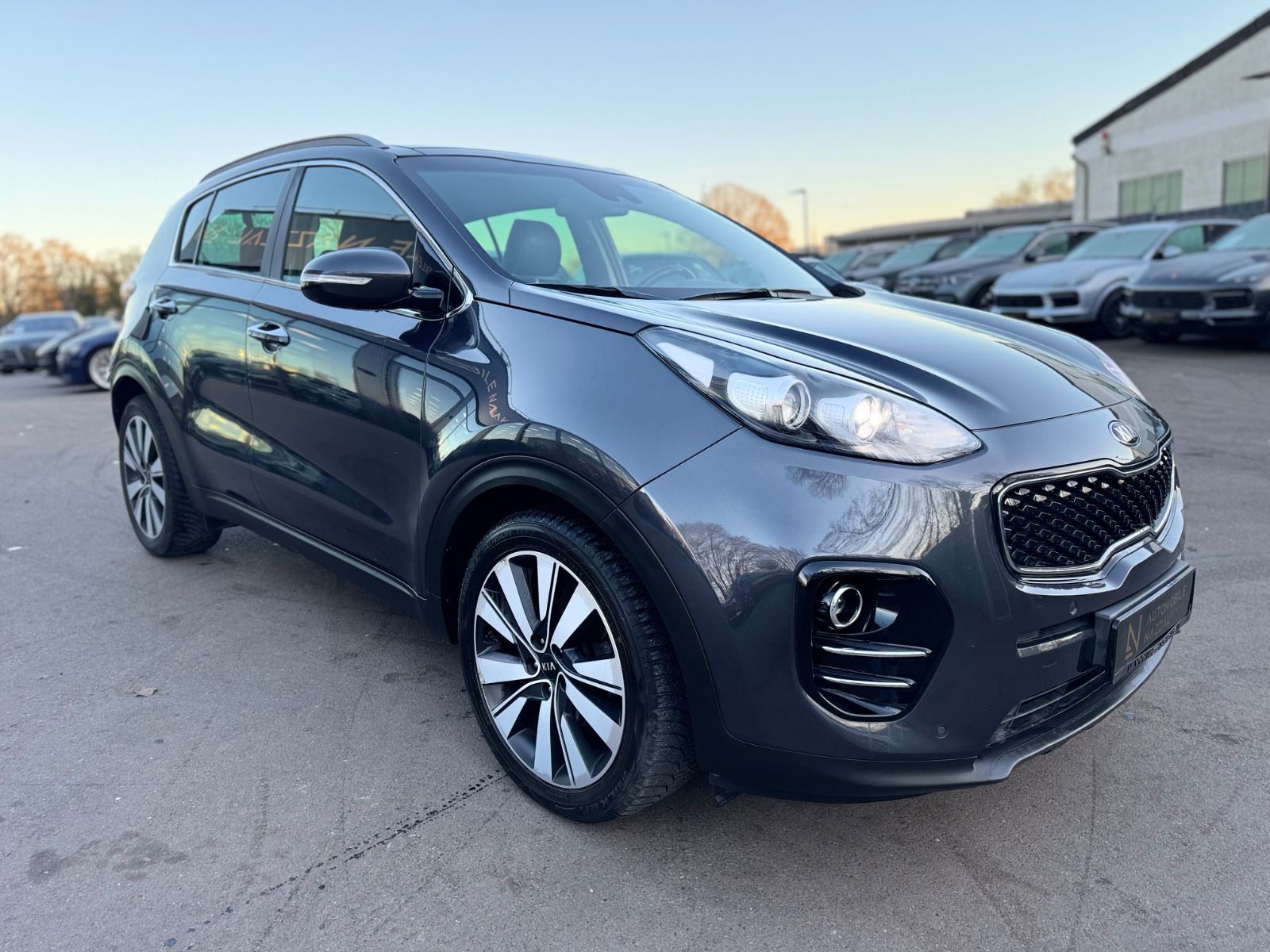Fahrzeugabbildung Kia SPORTAGE STYLE PAKET*AUT*PANO*LEDER*KAMERA*2.HD*