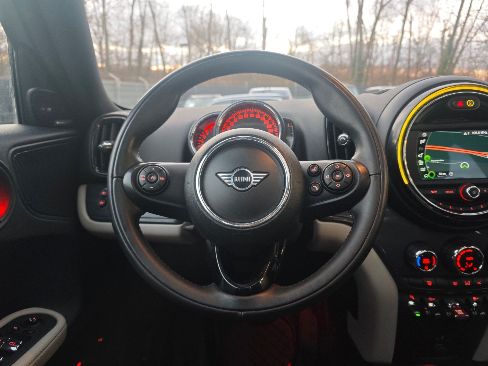 Fahrzeugabbildung MINI COOPER COUNTRYMAN *AUT*FACELIFT*PANO*NAVI*2.HD