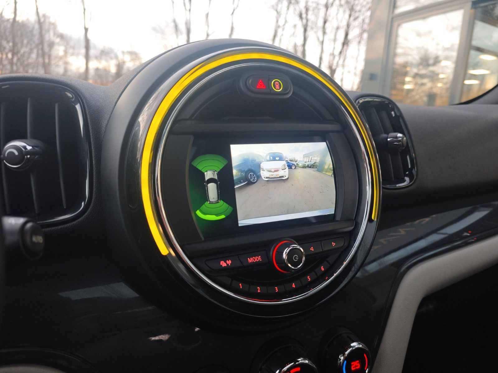 Fahrzeugabbildung MINI COOPER COUNTRYMAN *AUT*FACELIFT*PANO*NAVI*2.HD