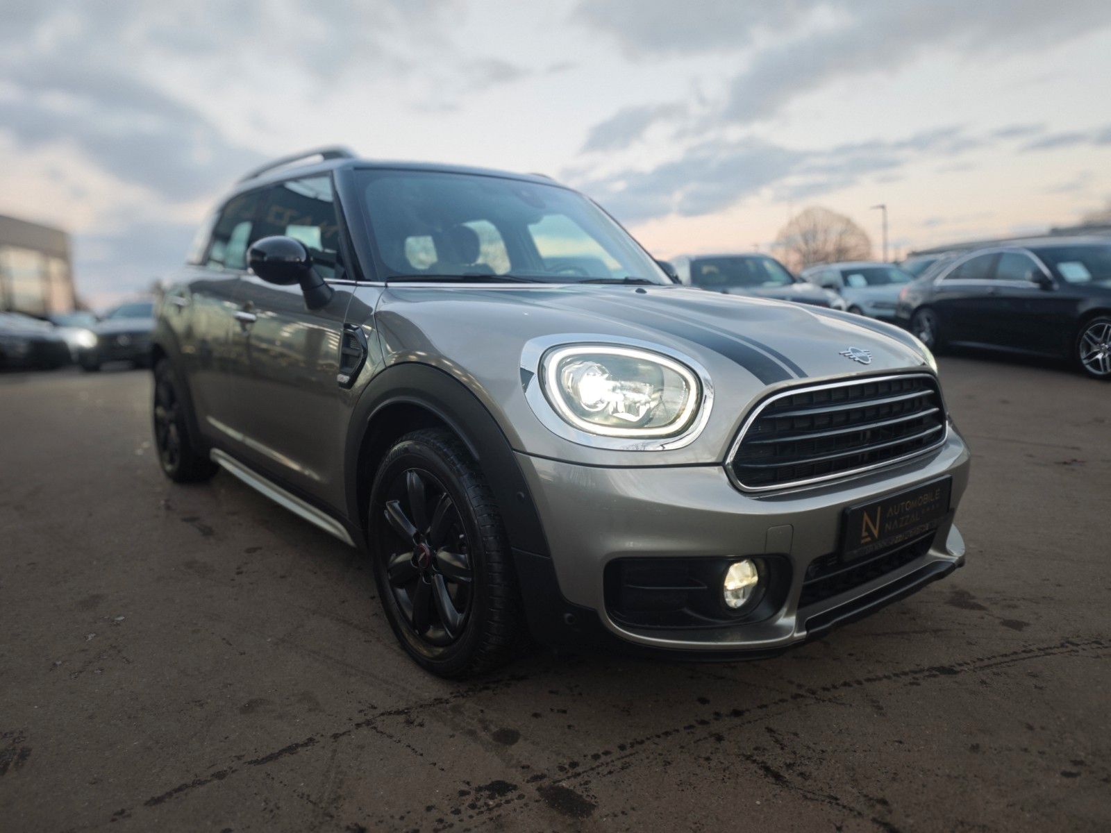 Fahrzeugabbildung MINI COOPER COUNTRYMAN *AUT*FACELIFT*PANO*NAVI*2.HD