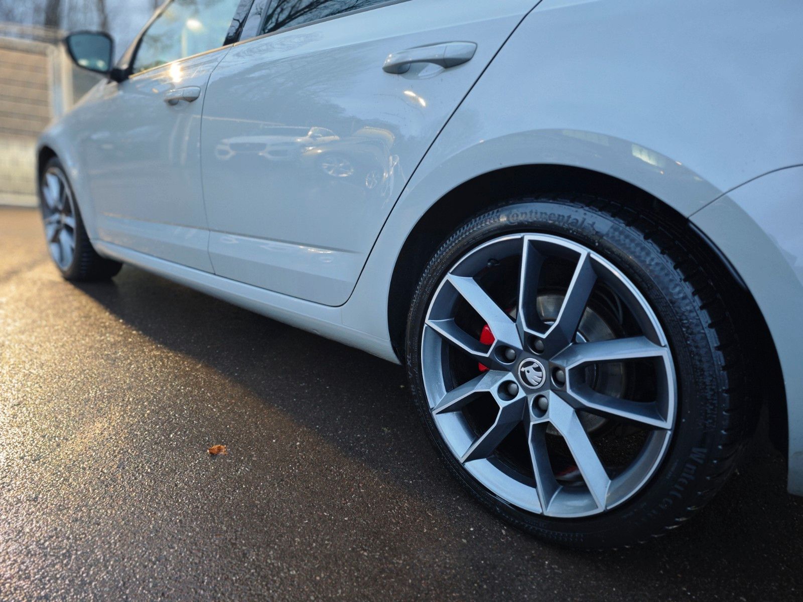 Fahrzeugabbildung SKODA OCTAVIA RS 4X4*AUT*SCHALENSITZE*KAMERA*4XSHZ*