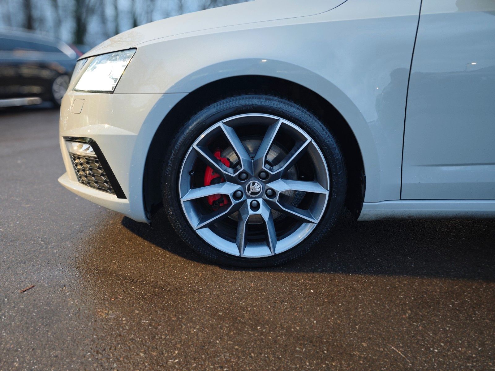 Fahrzeugabbildung SKODA OCTAVIA RS 4X4*AUT*SCHALENSITZE*KAMERA*4XSHZ*