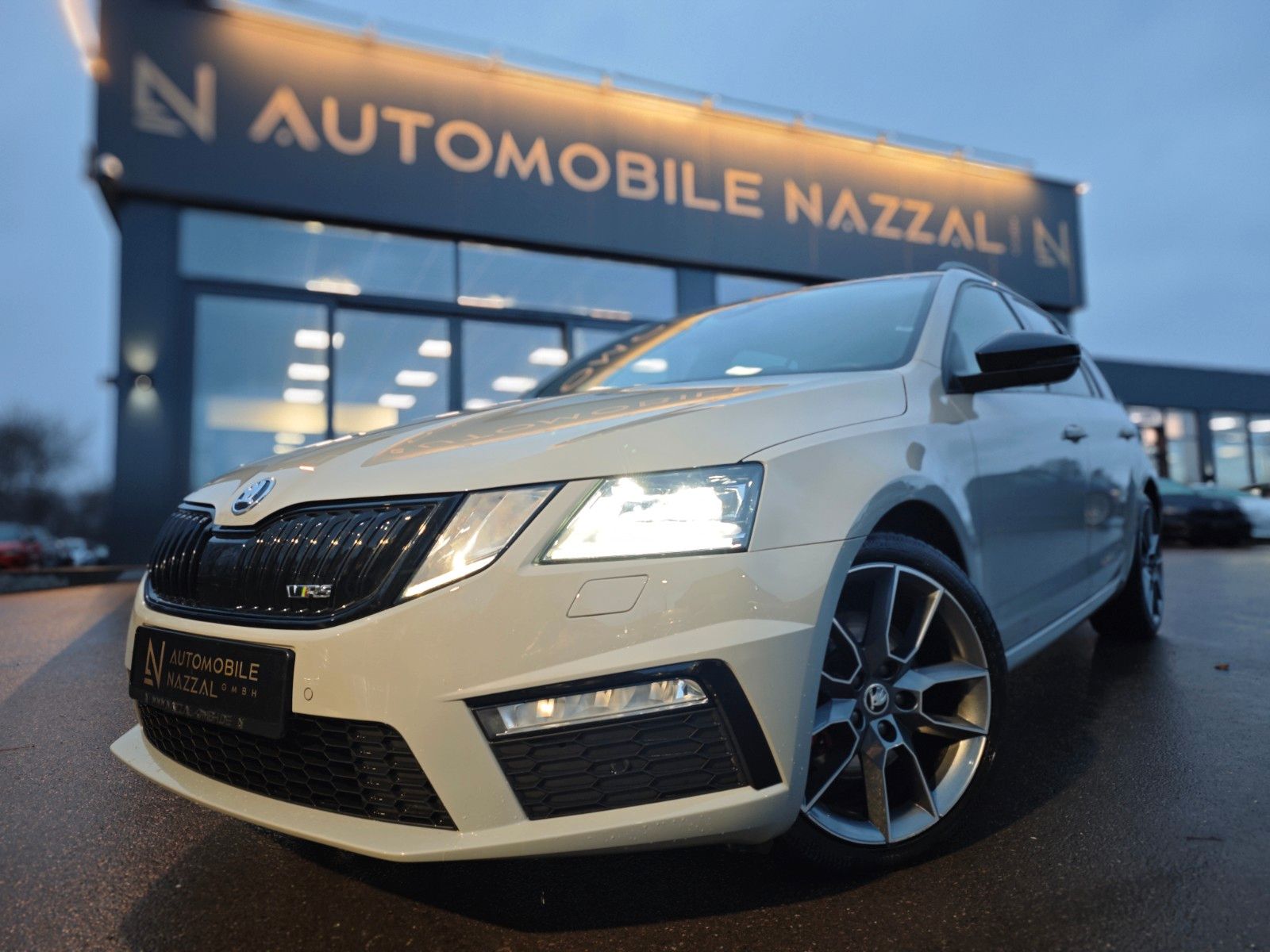 Fahrzeugabbildung SKODA OCTAVIA RS 4X4*AUT*SCHALENSITZE*KAMERA*4XSHZ*