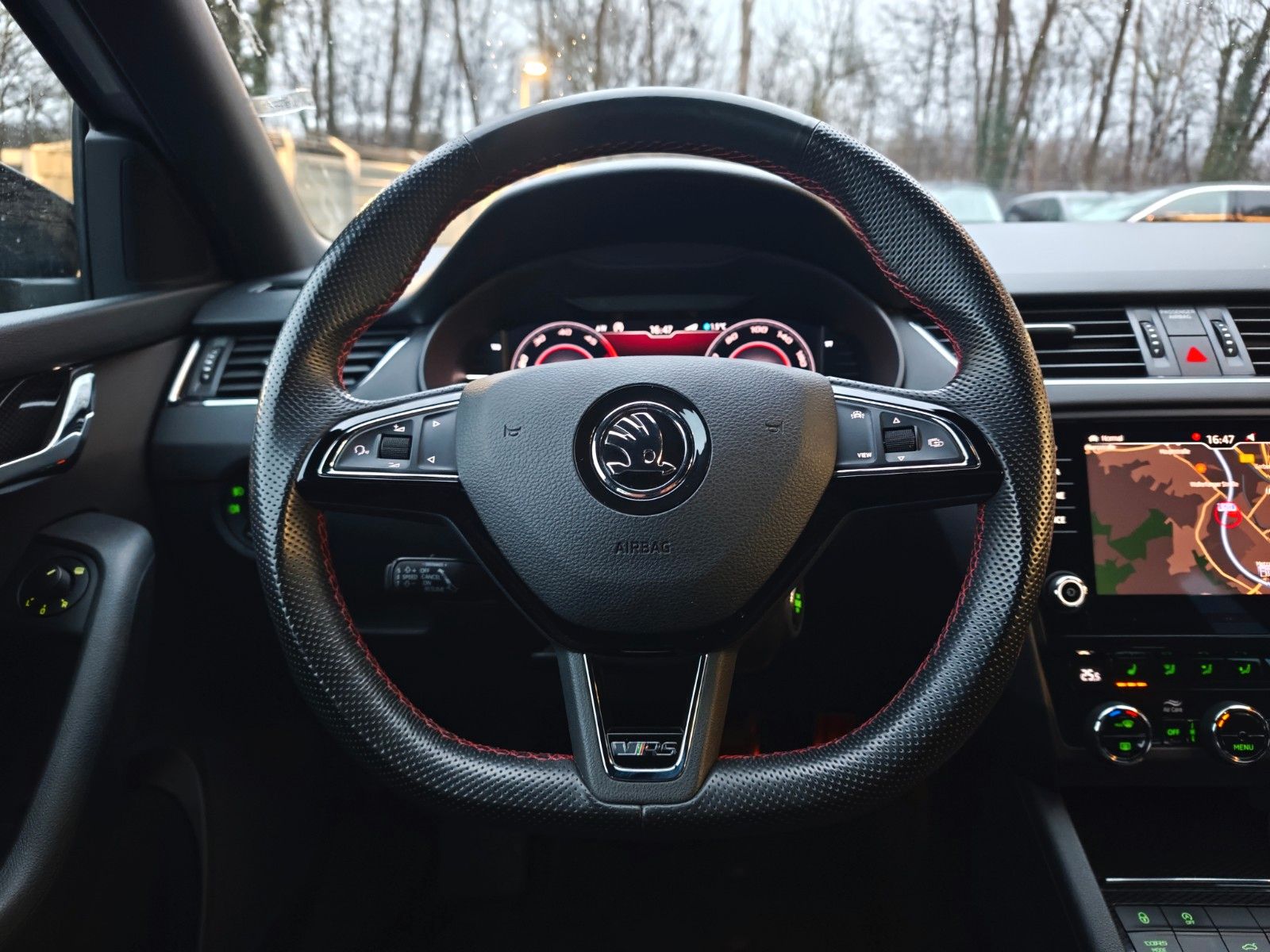 Fahrzeugabbildung SKODA OCTAVIA RS 4X4*AUT*SCHALENSITZE*KAMERA*4XSHZ*