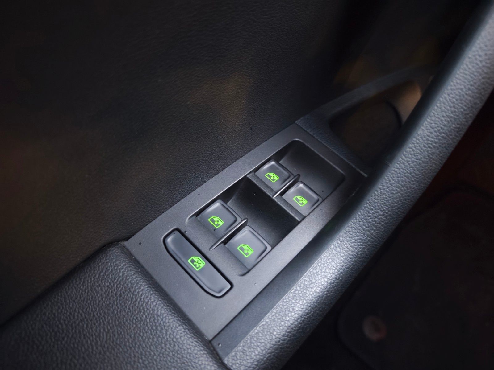 Fahrzeugabbildung SKODA OCTAVIA RS 4X4*AUT*SCHALENSITZE*KAMERA*4XSHZ*