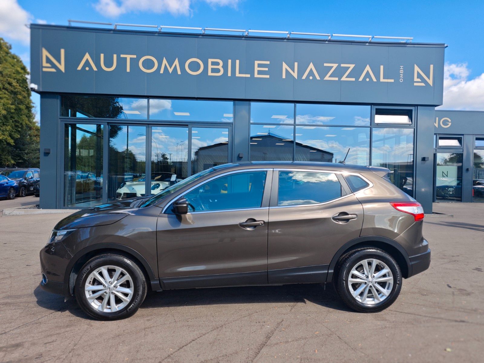 Fahrzeugabbildung Nissan QASHQAI ACENTA *2. HAND*NAVI*ALU*PDC*