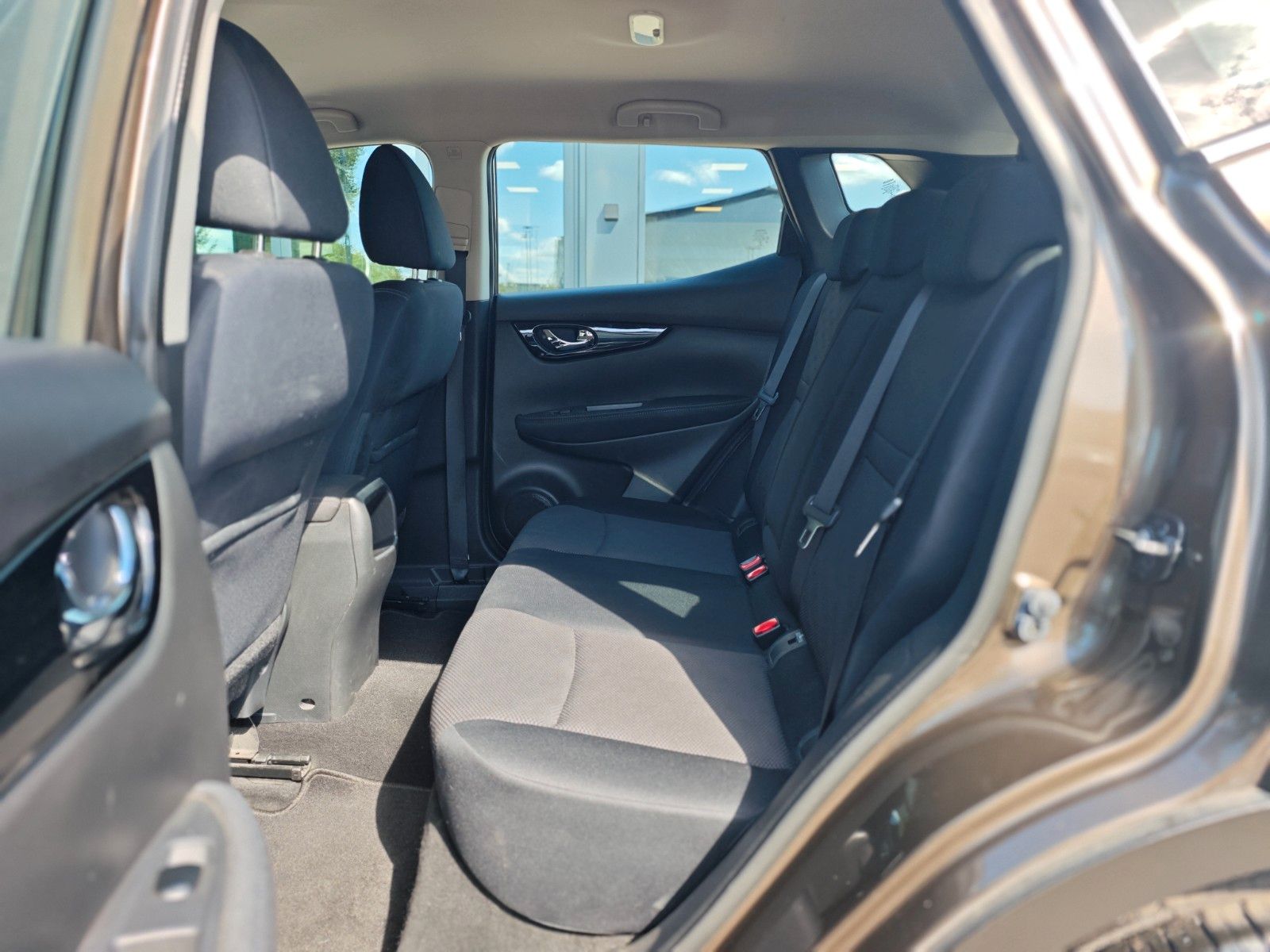 Fahrzeugabbildung Nissan QASHQAI ACENTA *2. HAND*NAVI*ALU*PDC*