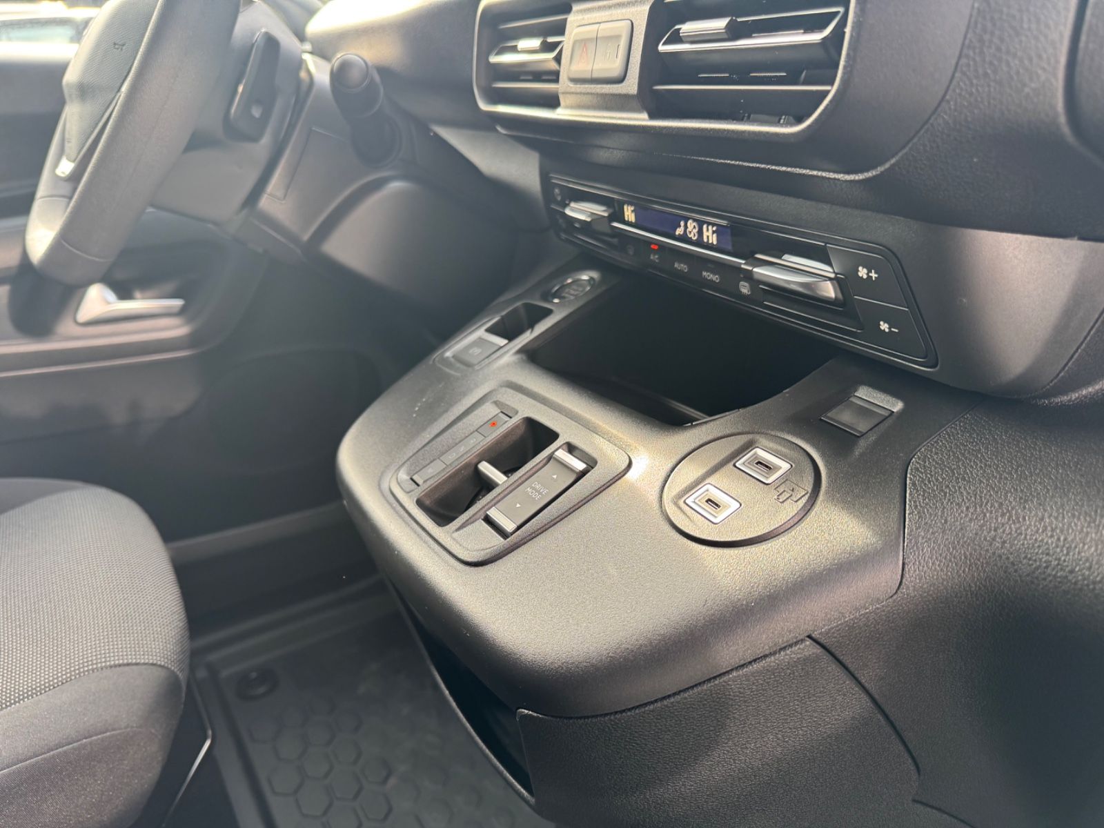 Fahrzeugabbildung Peugeot PARTNER L2 H1 XL *LANGVERSION*AUTOMATIK*KAMERA*