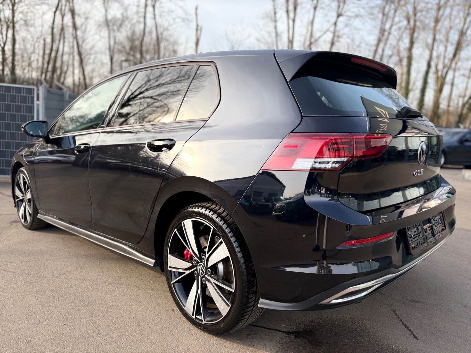 Fahrzeugabbildung Volkswagen Golf VIII LIM GTE*AUT*VOLL-LED*KAMERA*2.HD*TOP