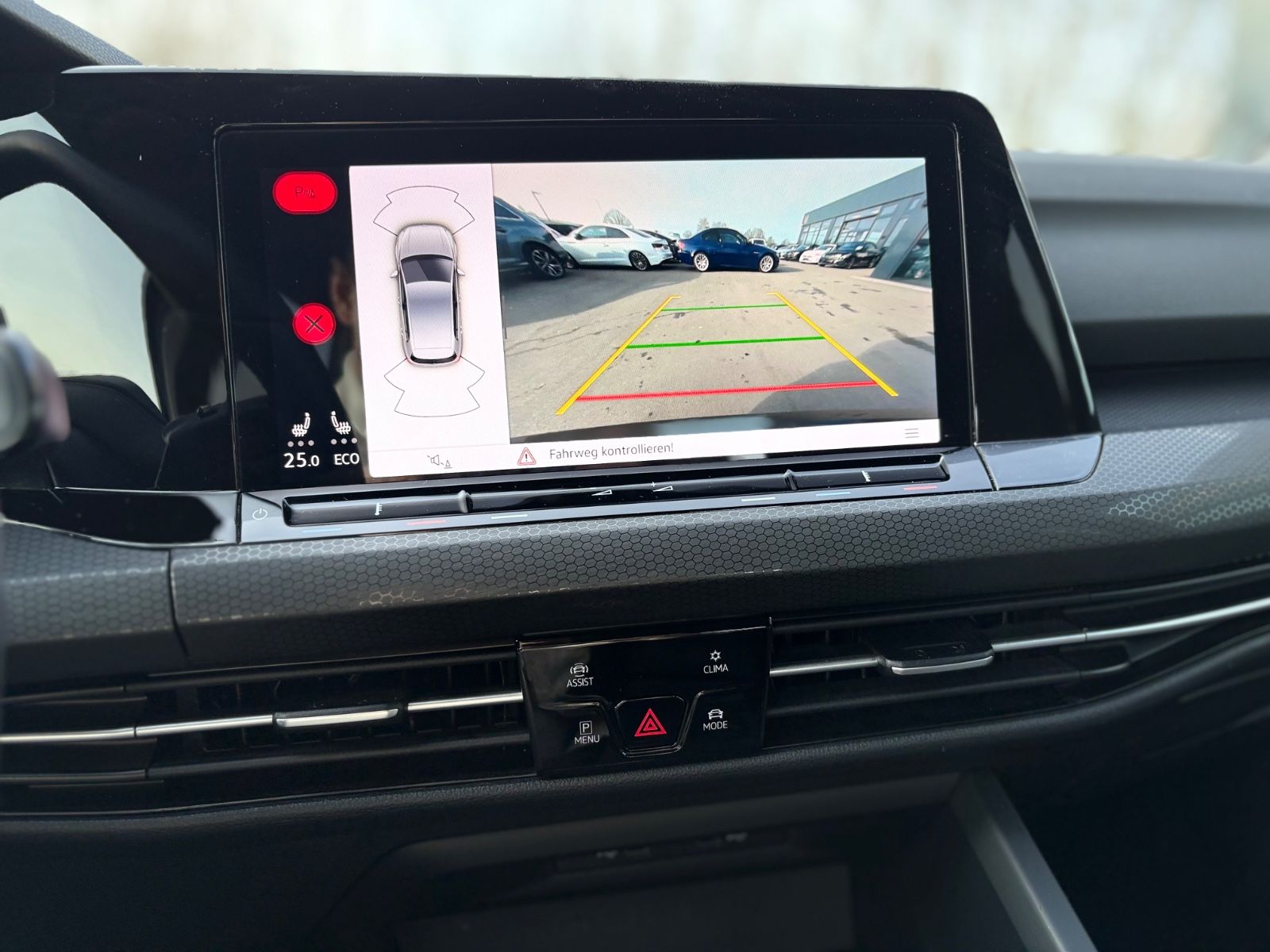 Fahrzeugabbildung Volkswagen Golf VIII LIM GTE*AUT*VOLL-LED*KAMERA*2.HD*TOP