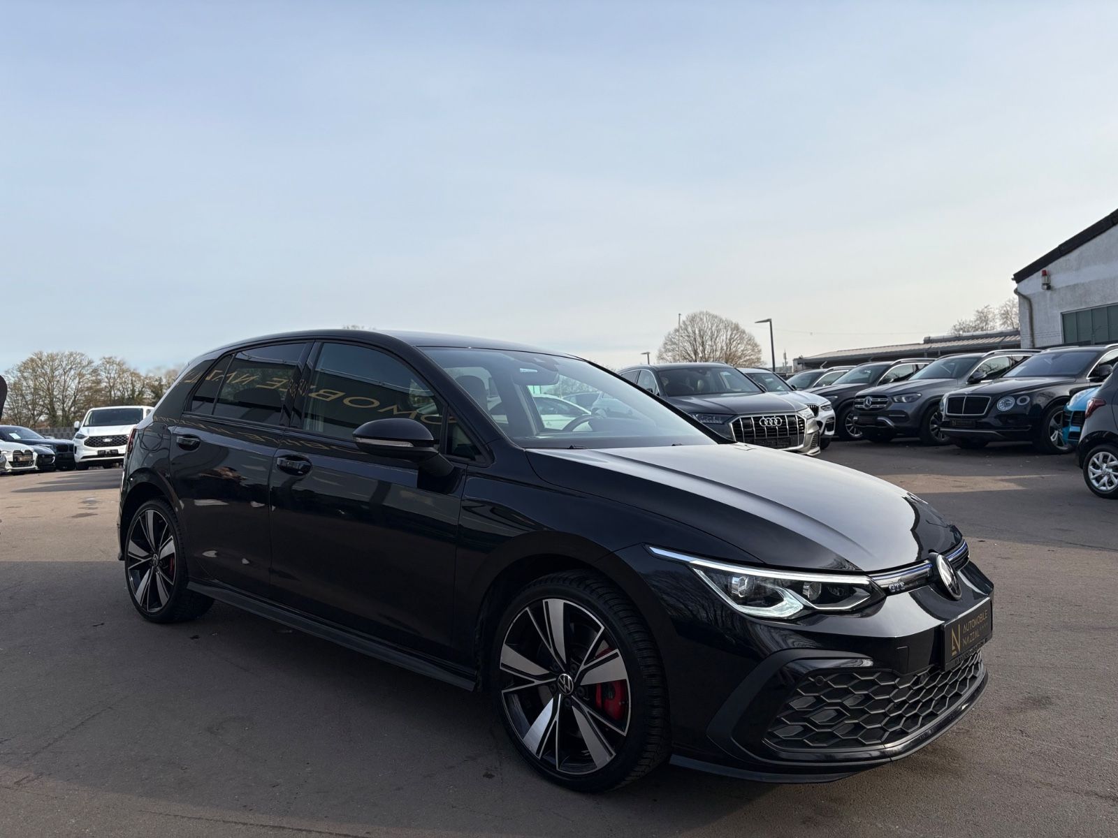 Fahrzeugabbildung Volkswagen Golf VIII LIM GTE*AUT*VOLL-LED*KAMERA*2.HD*TOP