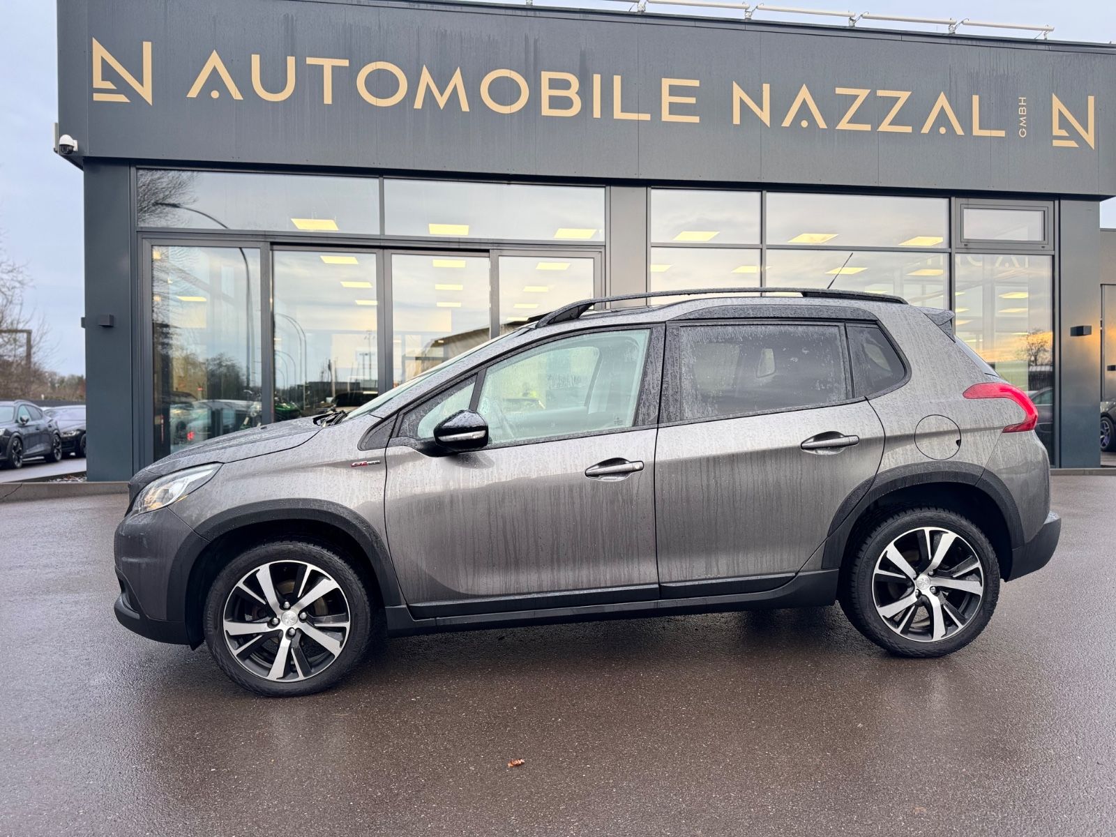 Fahrzeugabbildung Peugeot 2008 BLUE HDI 100 *GT-LINE*PANORAMA*SPORTSITZE*