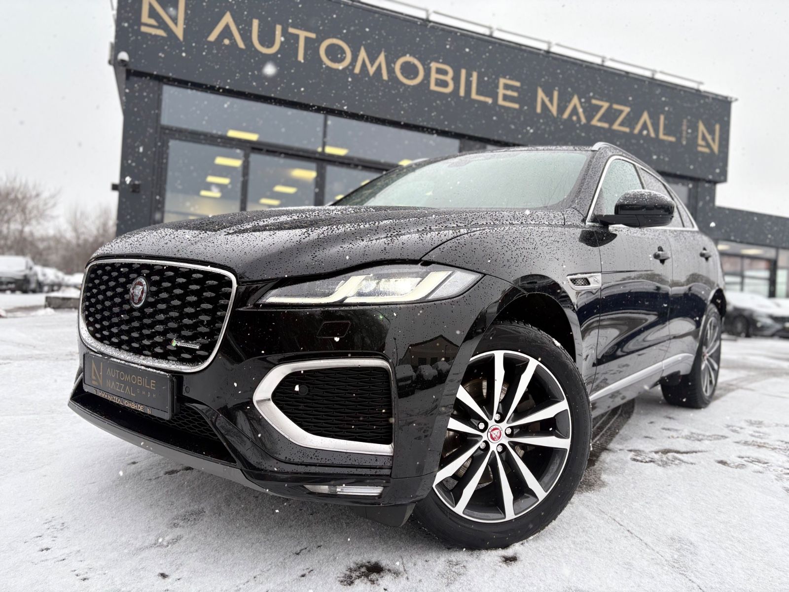Fahrzeugabbildung Jaguar F-PACE R-DYNAMIC AWD*AUT*1.HD*PANO*LED*EL.AHK*