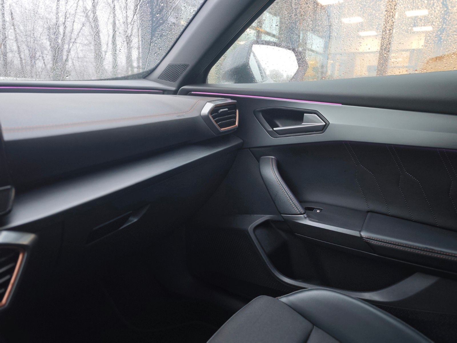 Fahrzeugabbildung CUPRA FORMENTOR VZ PLUG IN HYBRID*SONDERLACK*LED*1.HD*