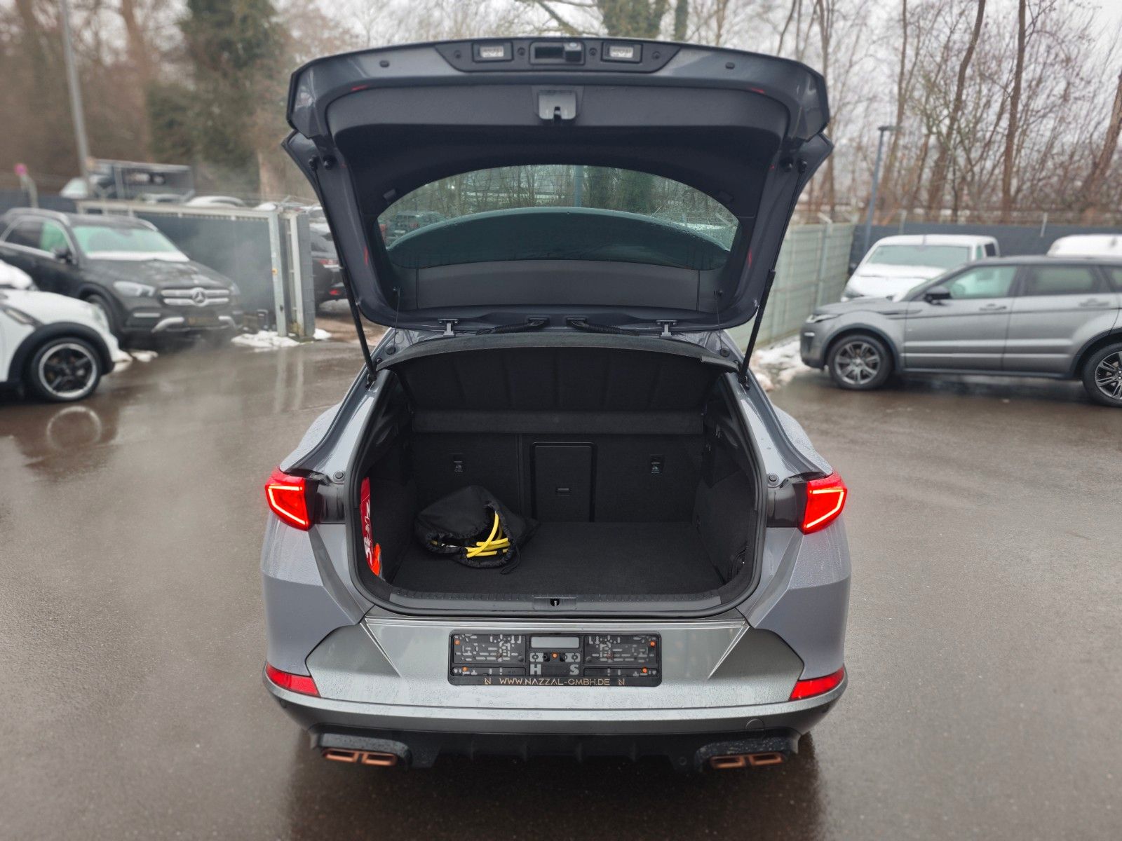 Fahrzeugabbildung CUPRA FORMENTOR VZ PLUG IN HYBRID*SONDERLACK*LED*1.HD*