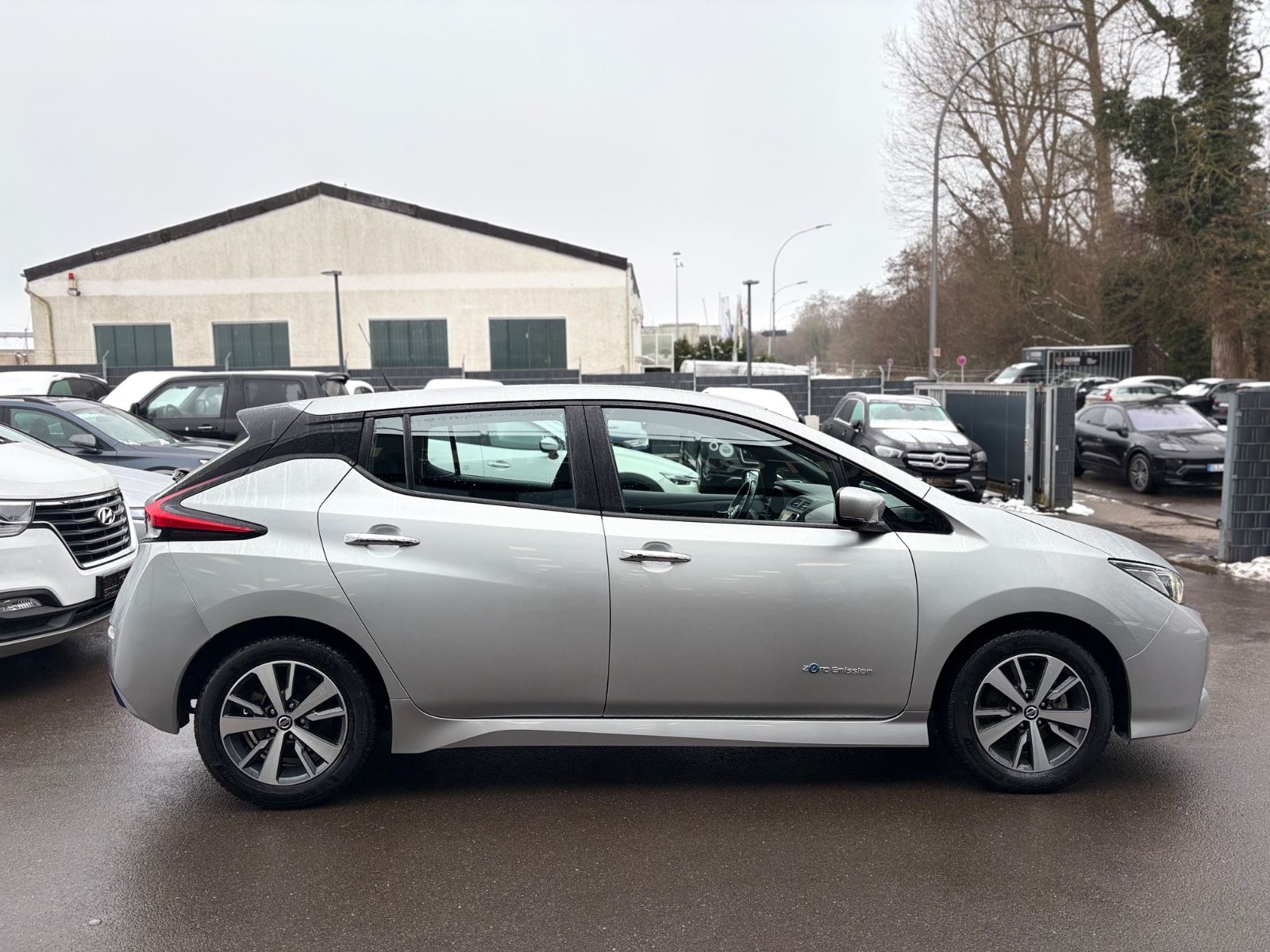 Fahrzeugabbildung Nissan LEAF *360° KAMERA*NAVIGATION*