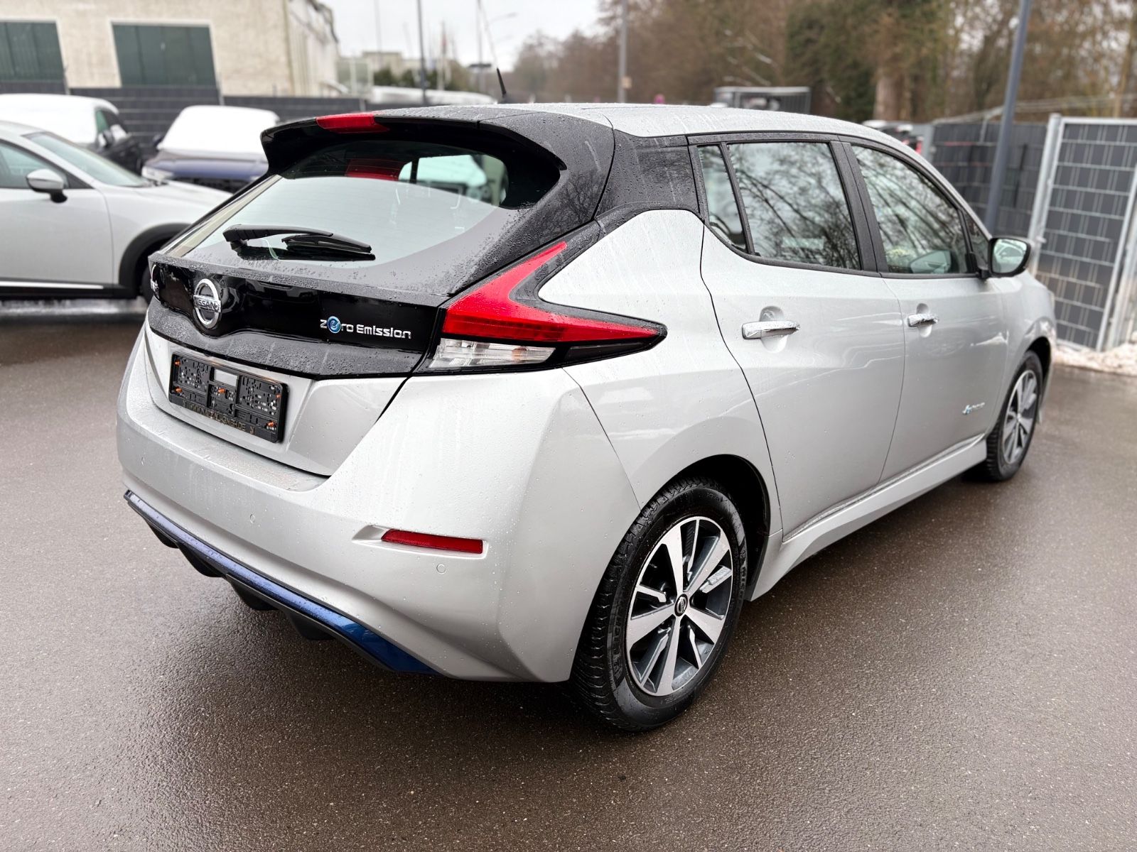 Fahrzeugabbildung Nissan LEAF *360° KAMERA*NAVIGATION*