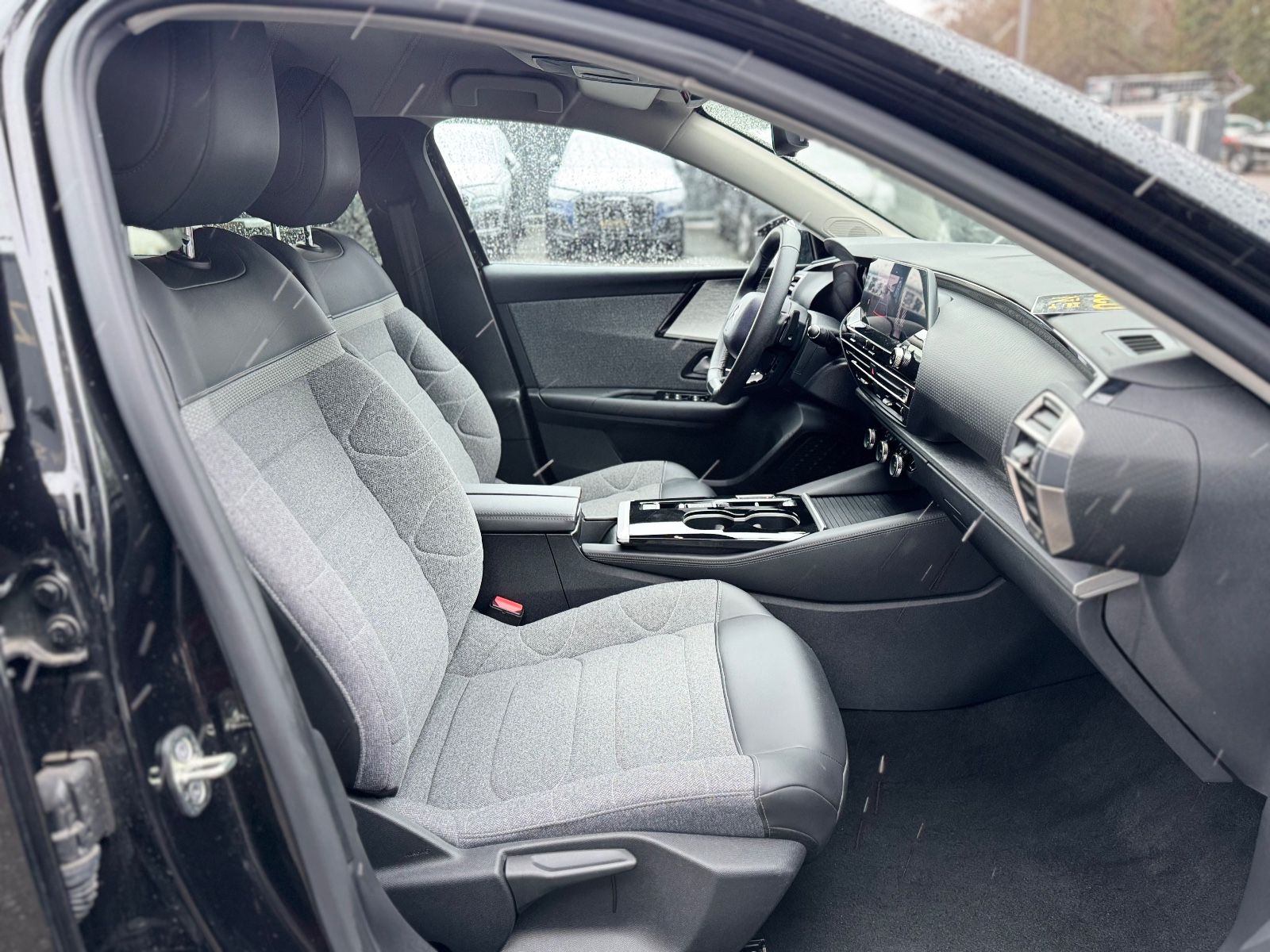 Fahrzeugabbildung Citroën C5 X FEEL PLUG IN HYBRID*AUT*1.HD*KAMERA*NAVI*