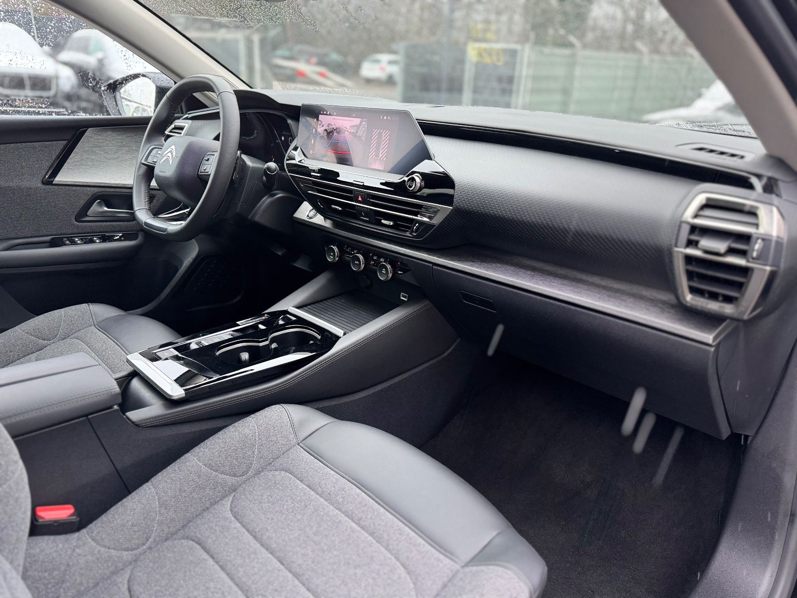 Fahrzeugabbildung Citroën C5 X FEEL PLUG IN HYBRID*AUT*1.HD*KAMERA*NAVI*