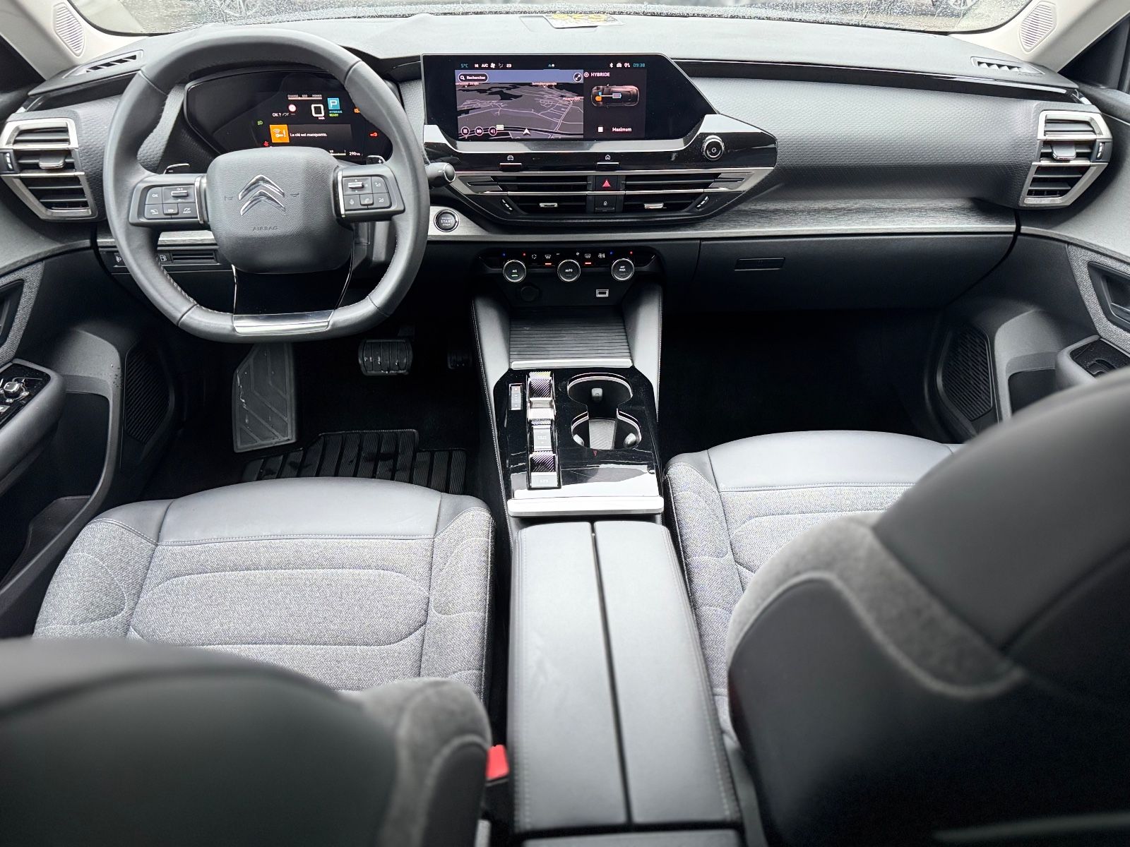 Fahrzeugabbildung Citroën C5 X FEEL PLUG IN HYBRID*AUT*1.HD*KAMERA*NAVI*