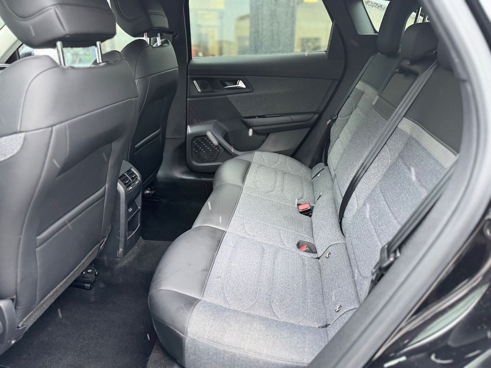 Fahrzeugabbildung Citroën C5 X FEEL PLUG IN HYBRID*AUT*1.HD*KAMERA*NAVI*